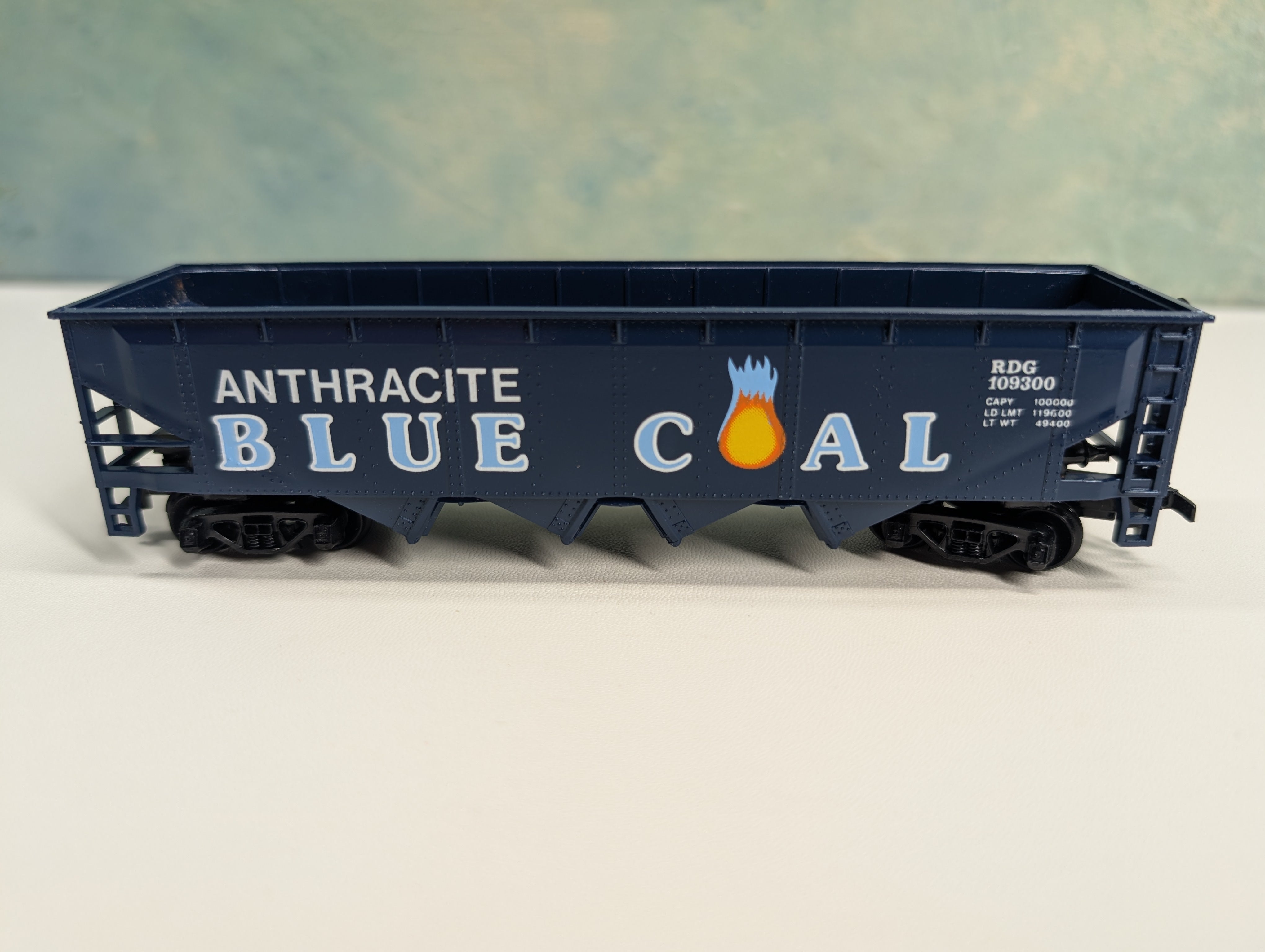 USED Tyco HO Scale Quad Hopper Anthracite Blue Coal RDG #109300