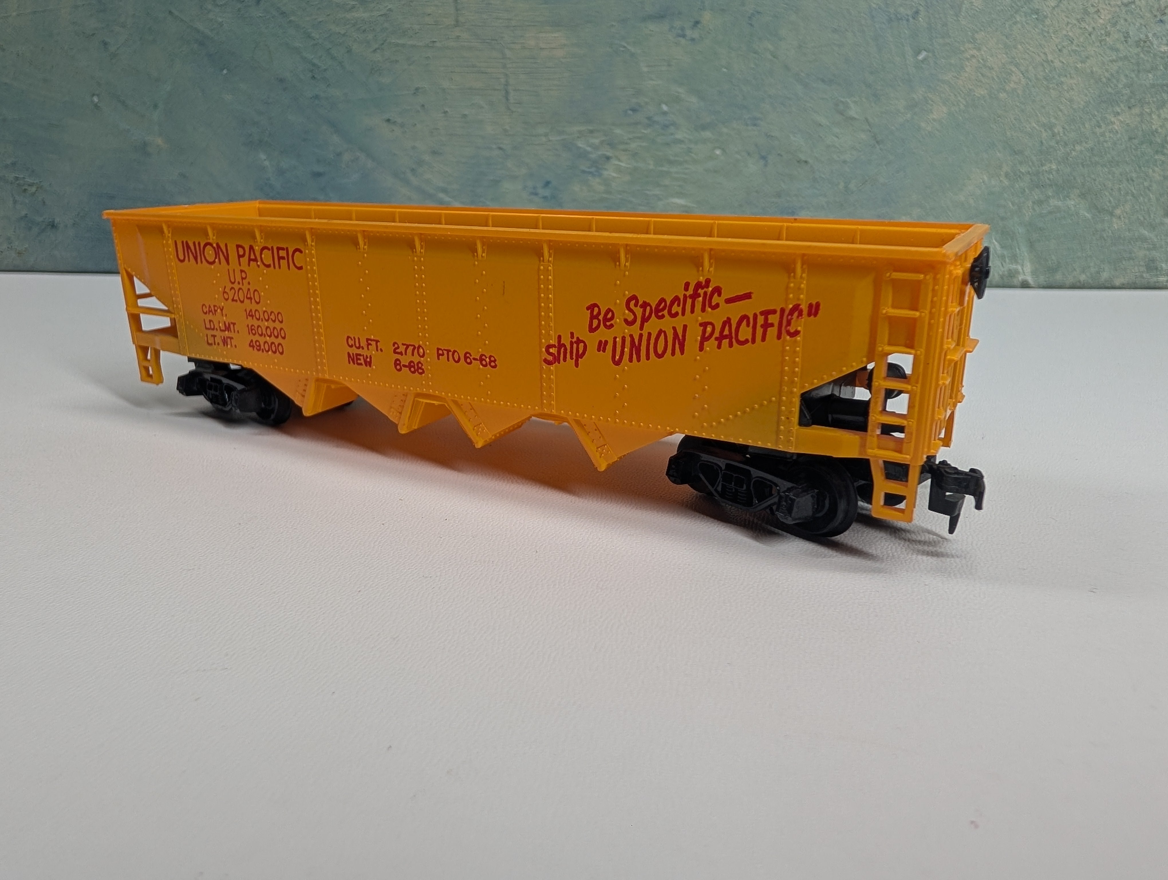 USED Tyco HO Scale Quad Hopper Union Pacific UP #62040