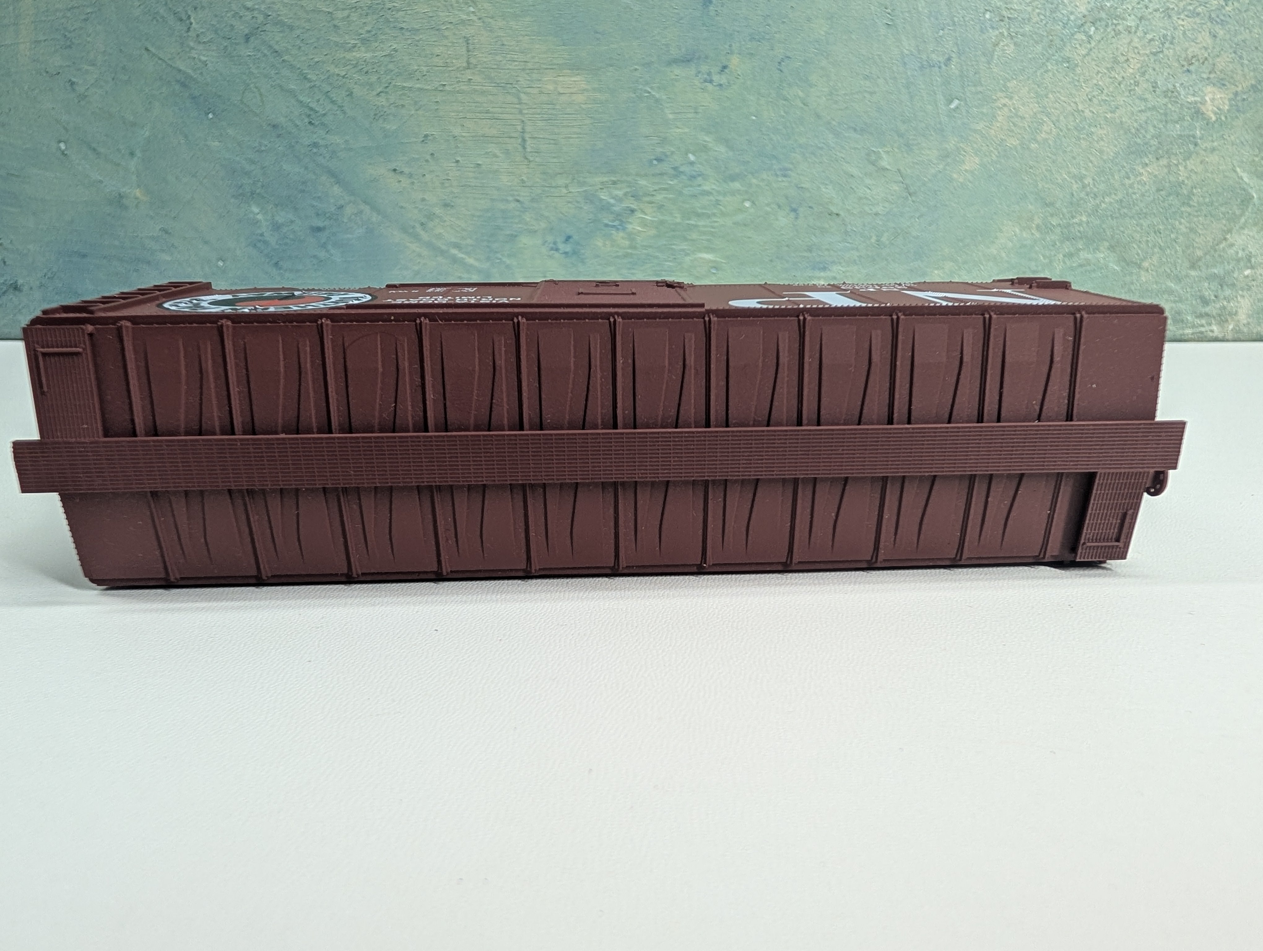 USED Accurail HO Scale 40' Box Car Northern Pacific NP #29639