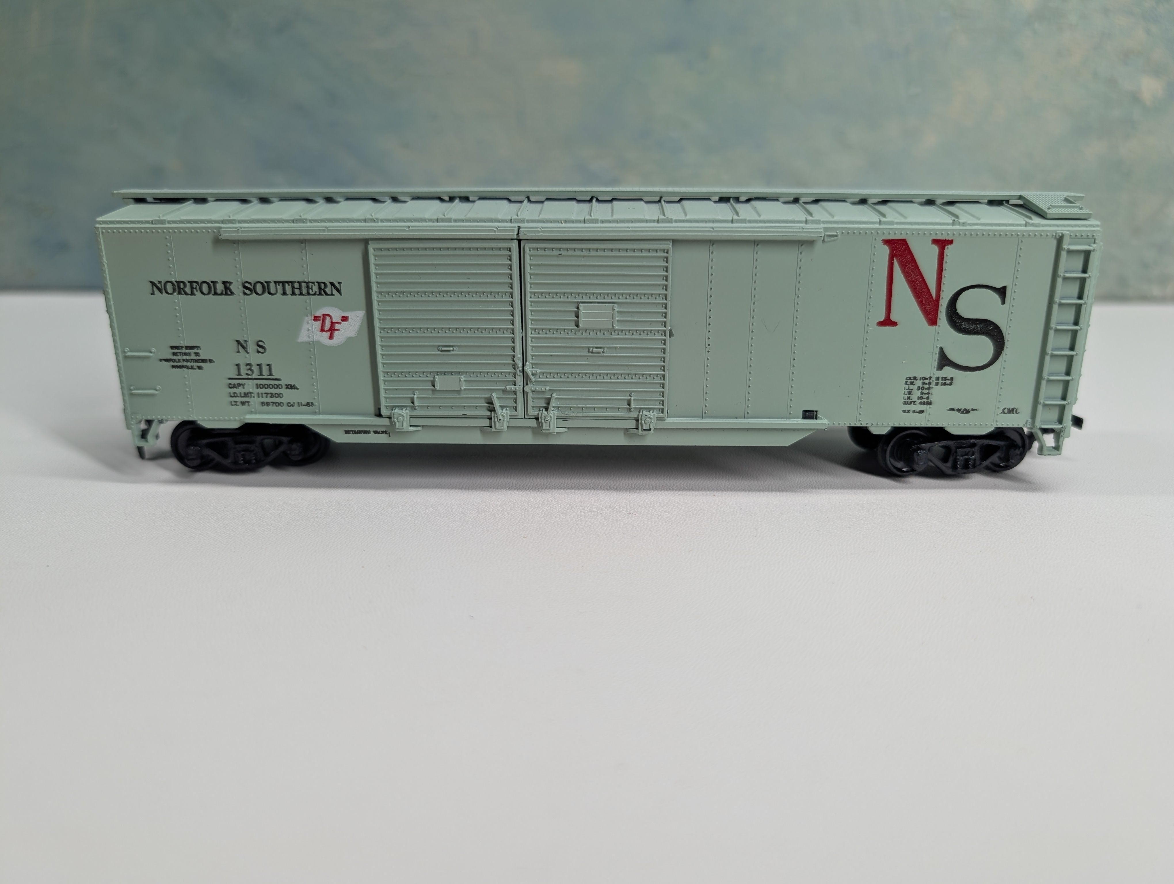 USED Athearn HO Scale 50' DD Box Car Norfolk Southern NS #1311 Shortline