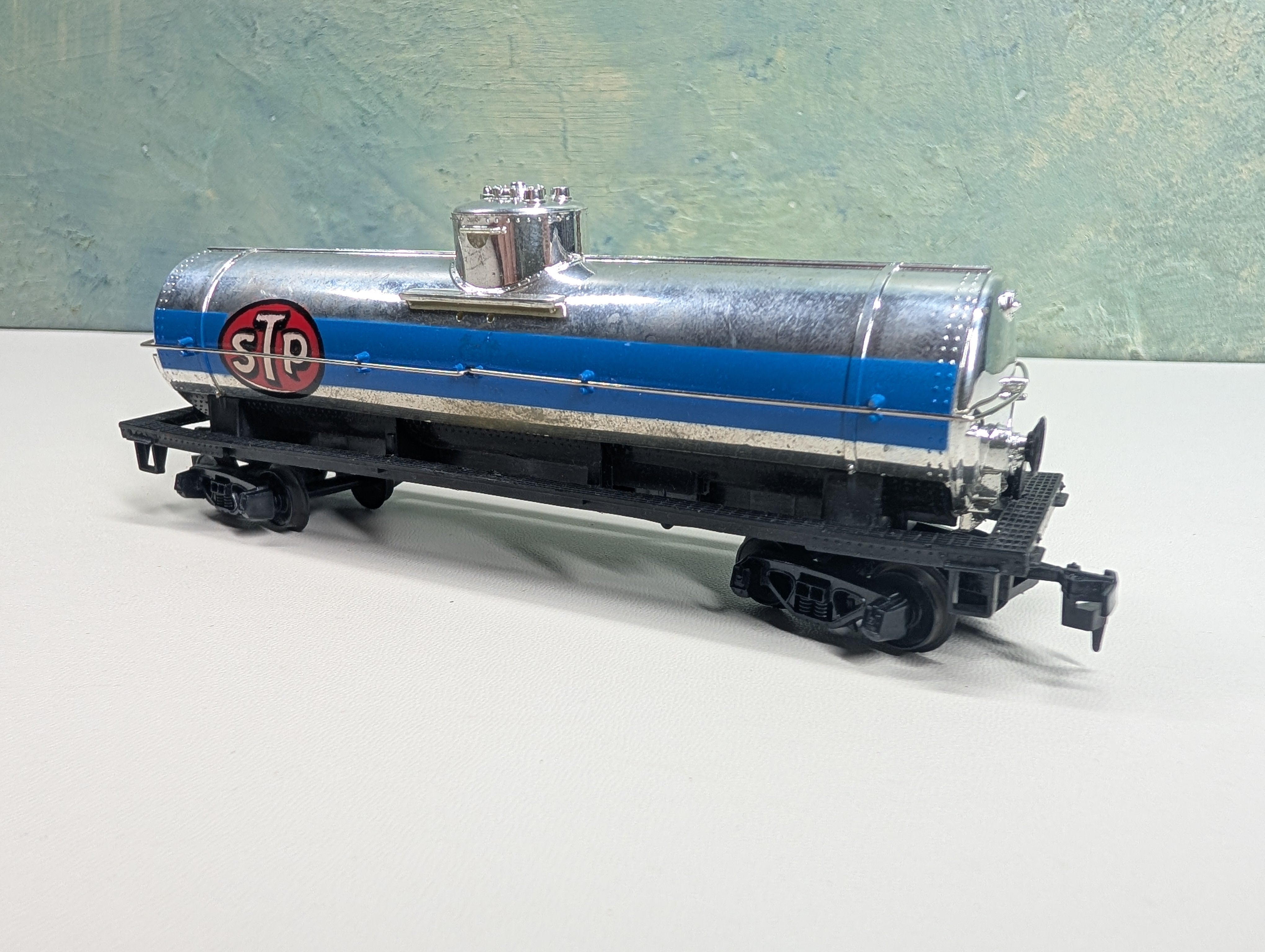 USED Tyco HO Scale Single Dome Tank Car STP