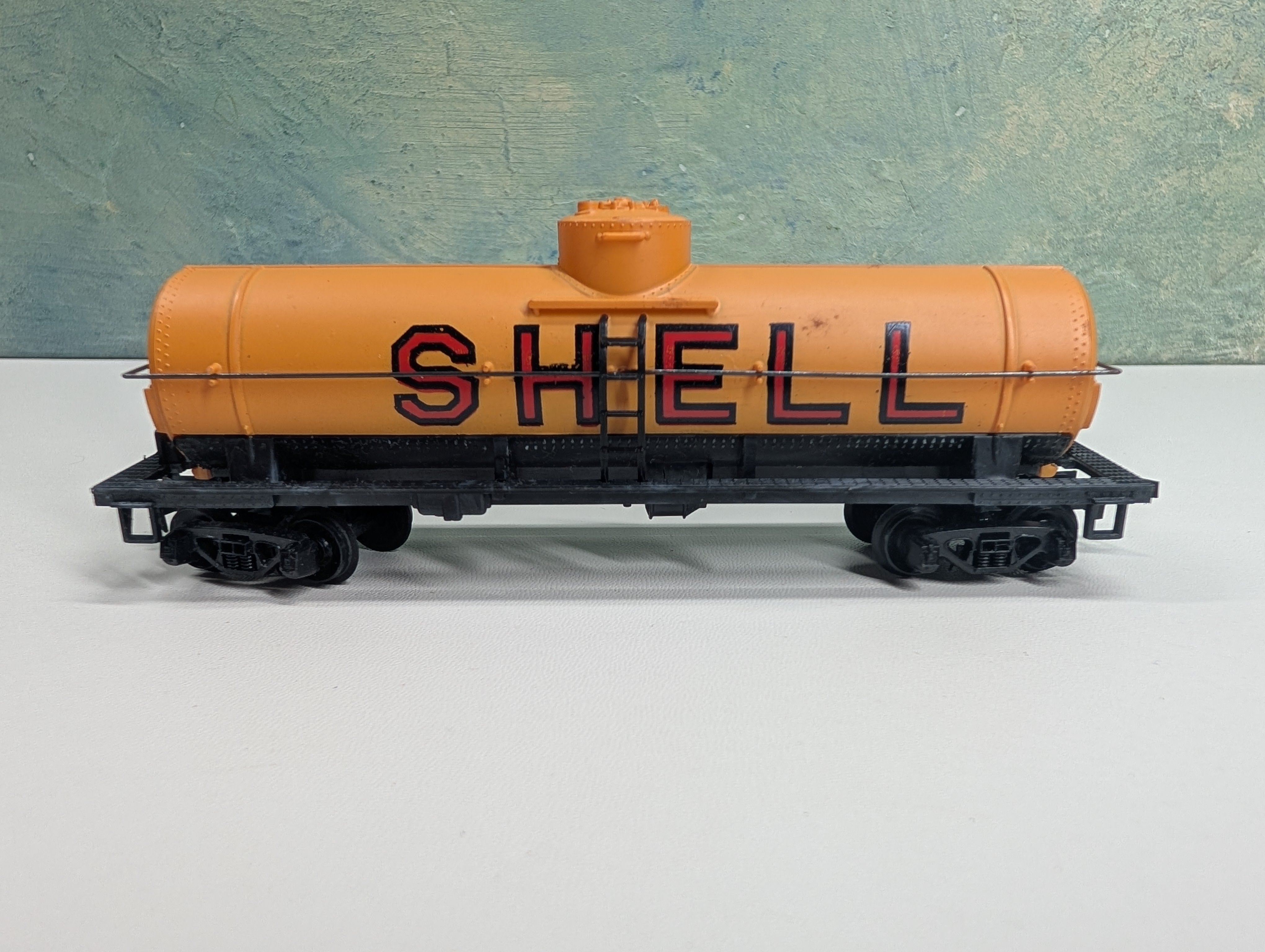 USED Tyco HO Scale Single Dome Tank Car Shell