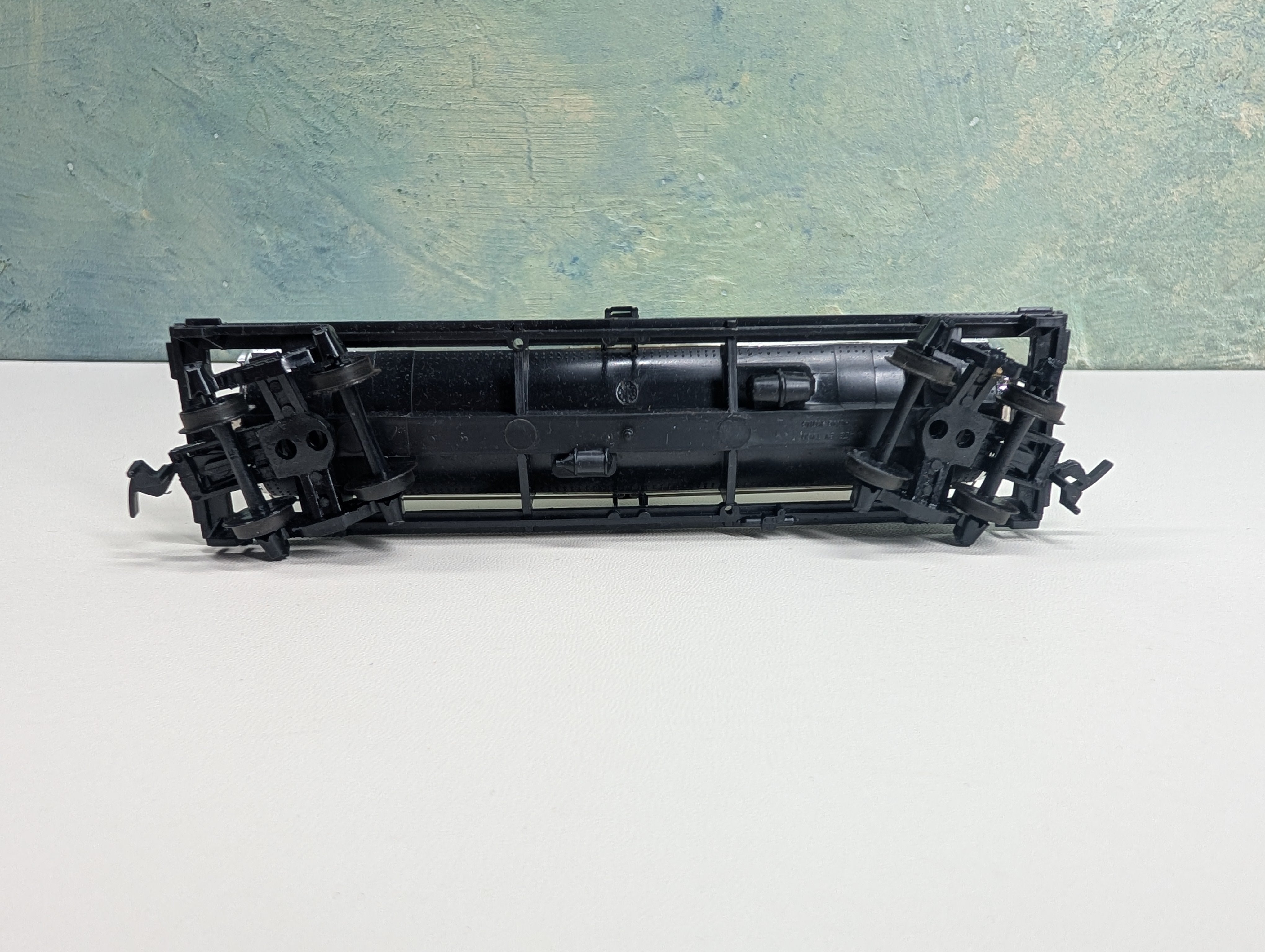 USED Tyco HO Scale Single Dome Tank Car Shell