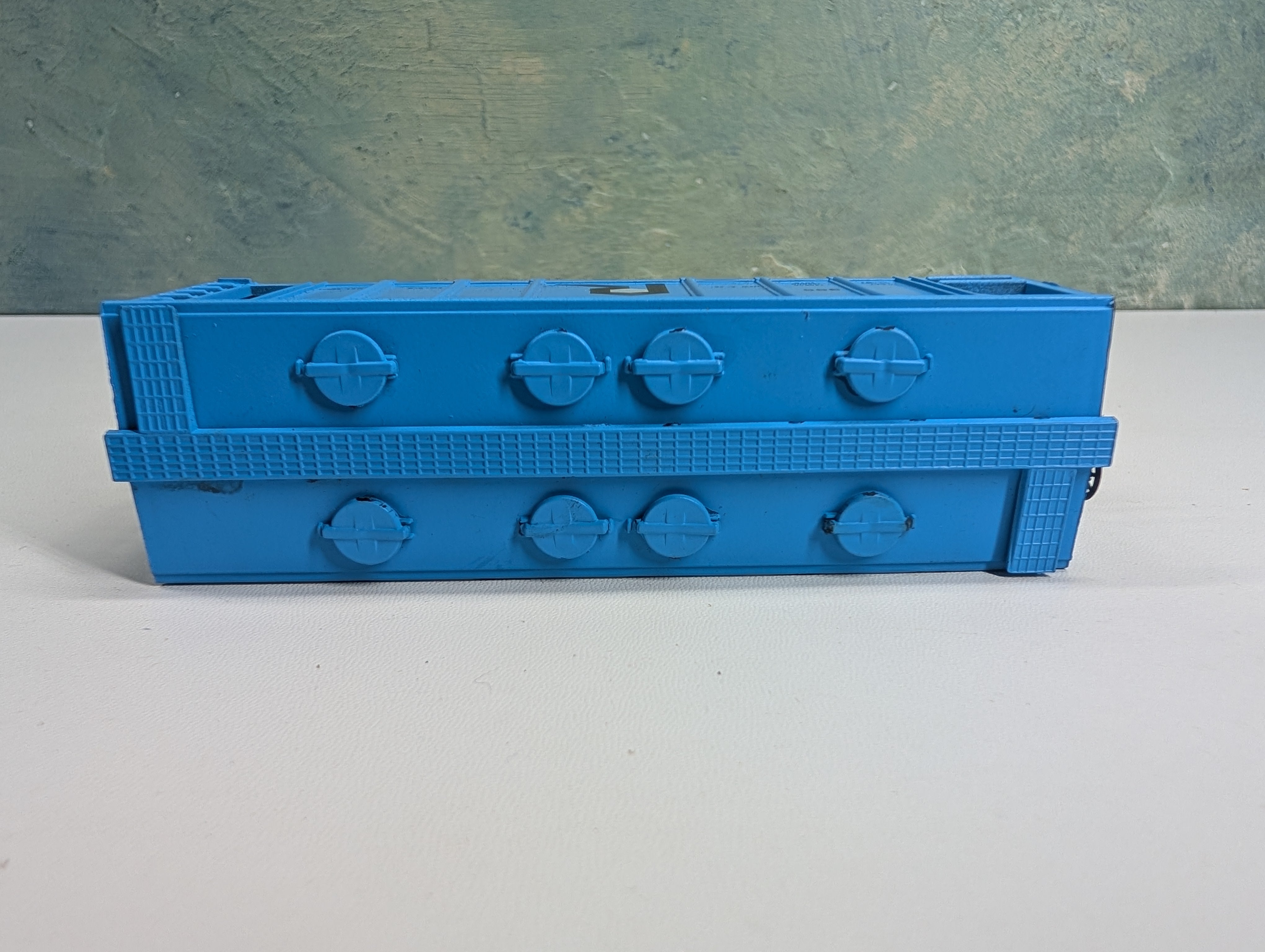 USED Roundhouse 1444 HO Scale 2 Bay Covered Hopper Rock Island #395