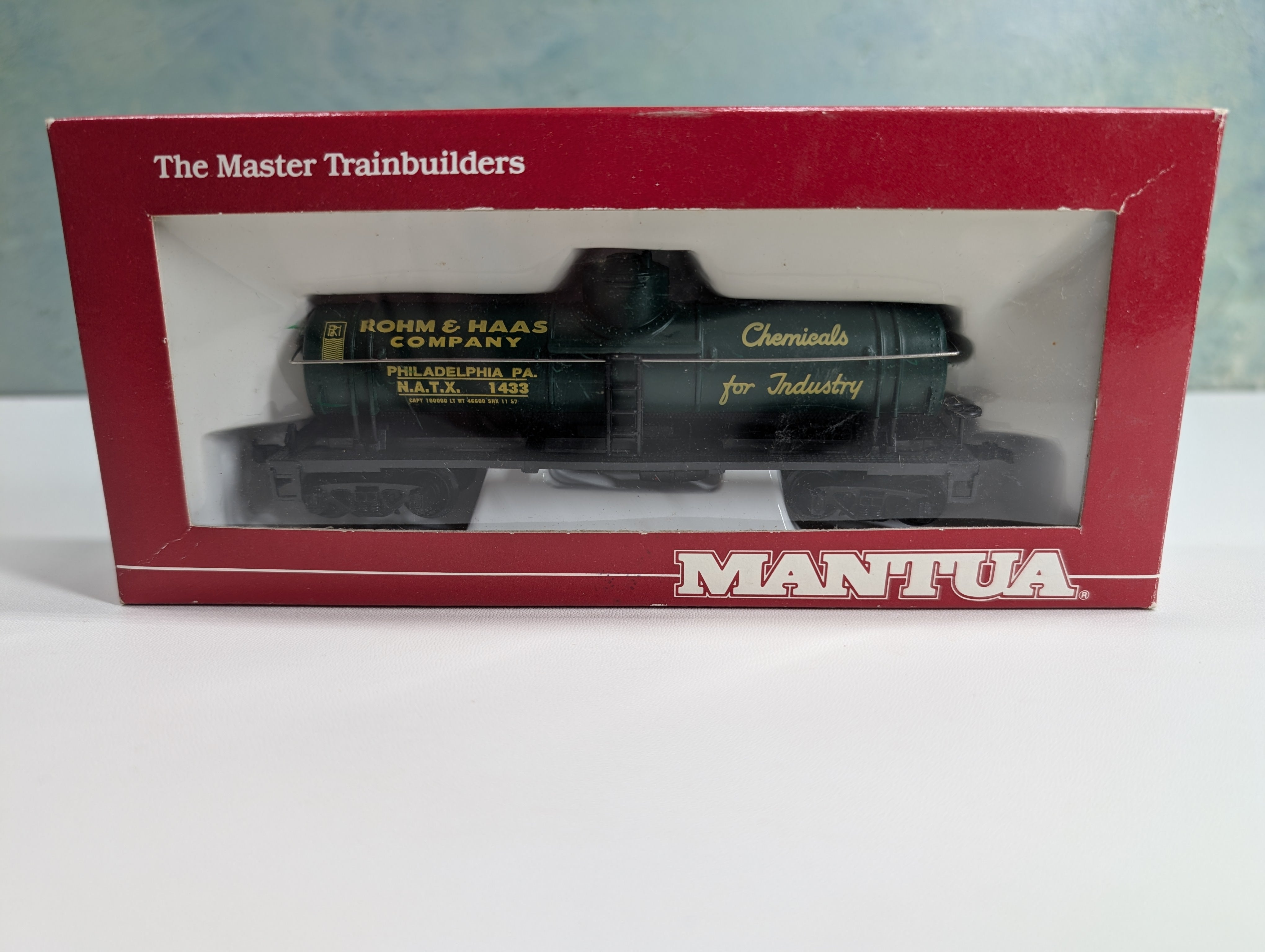 USED Mantua 732-235 HO Scale Heavy 35' Tank Car Rohm and Haas NATX #1433