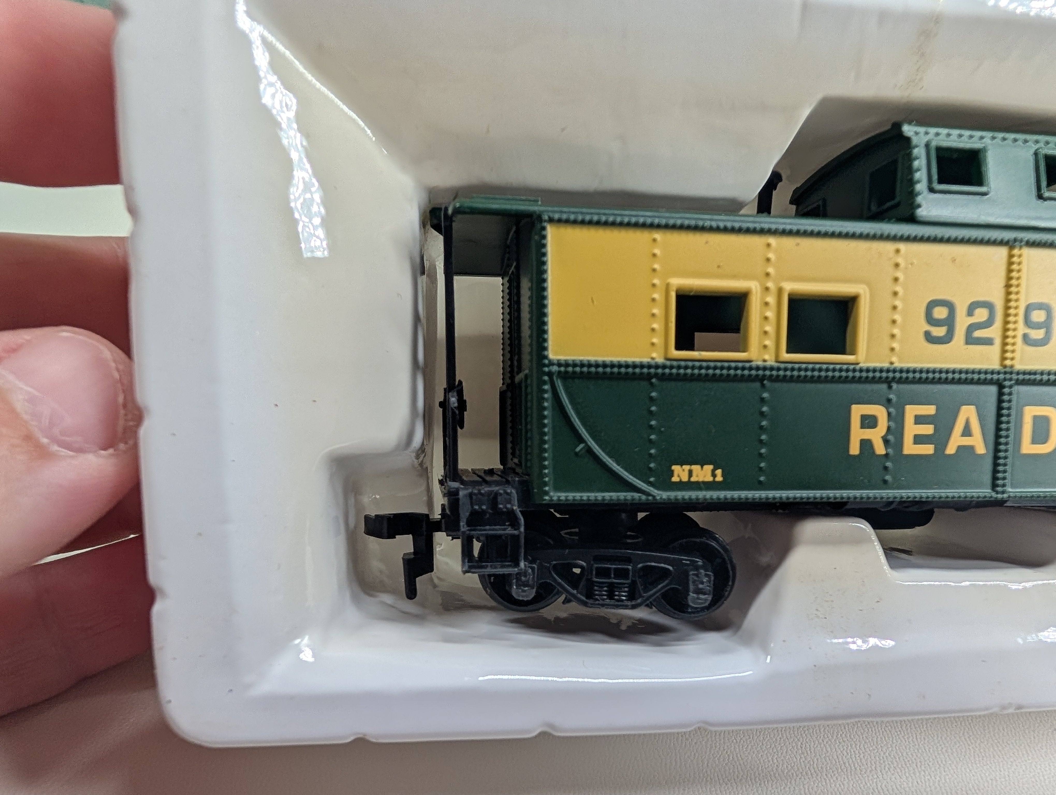 USED Mantua 726-173 HO Scale Heavy 36' Caboose Reading #9292