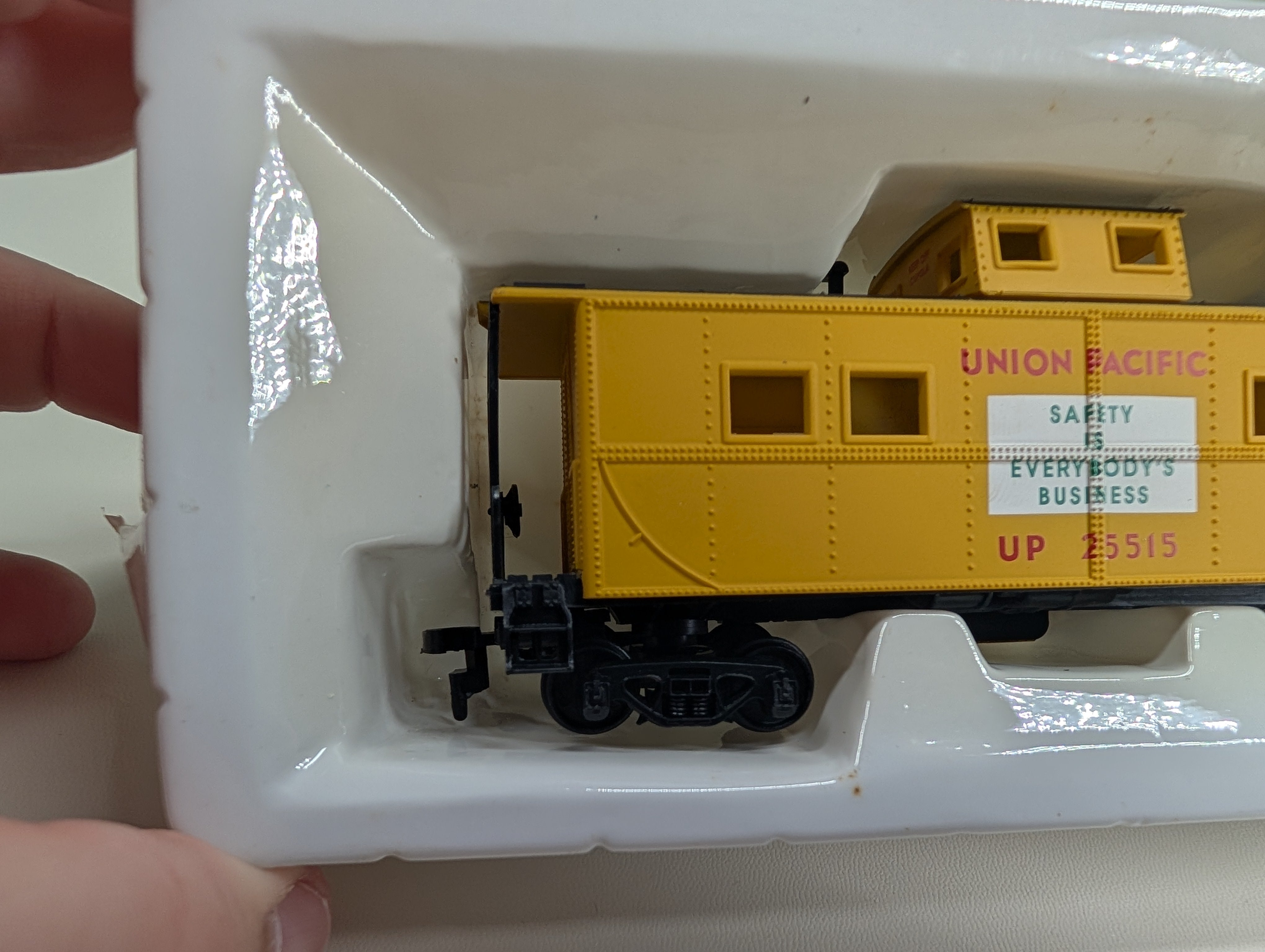 USED Mantua 726-503 HO Scale Heavy 36' Caboose Union Pacific UP #25515 Safety