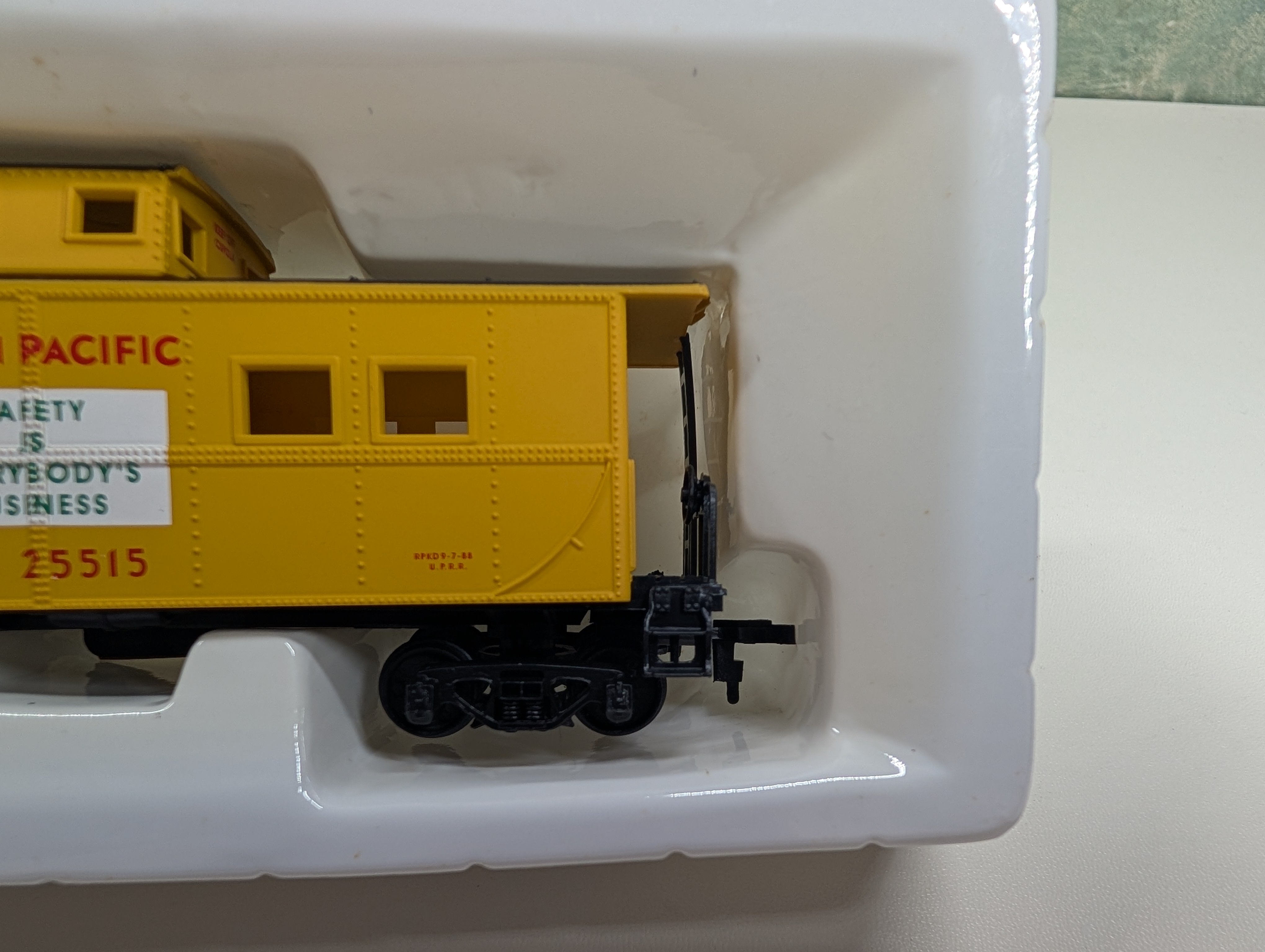 USED Mantua 726-503 HO Scale Heavy 36' Caboose Union Pacific UP #25515 Safety