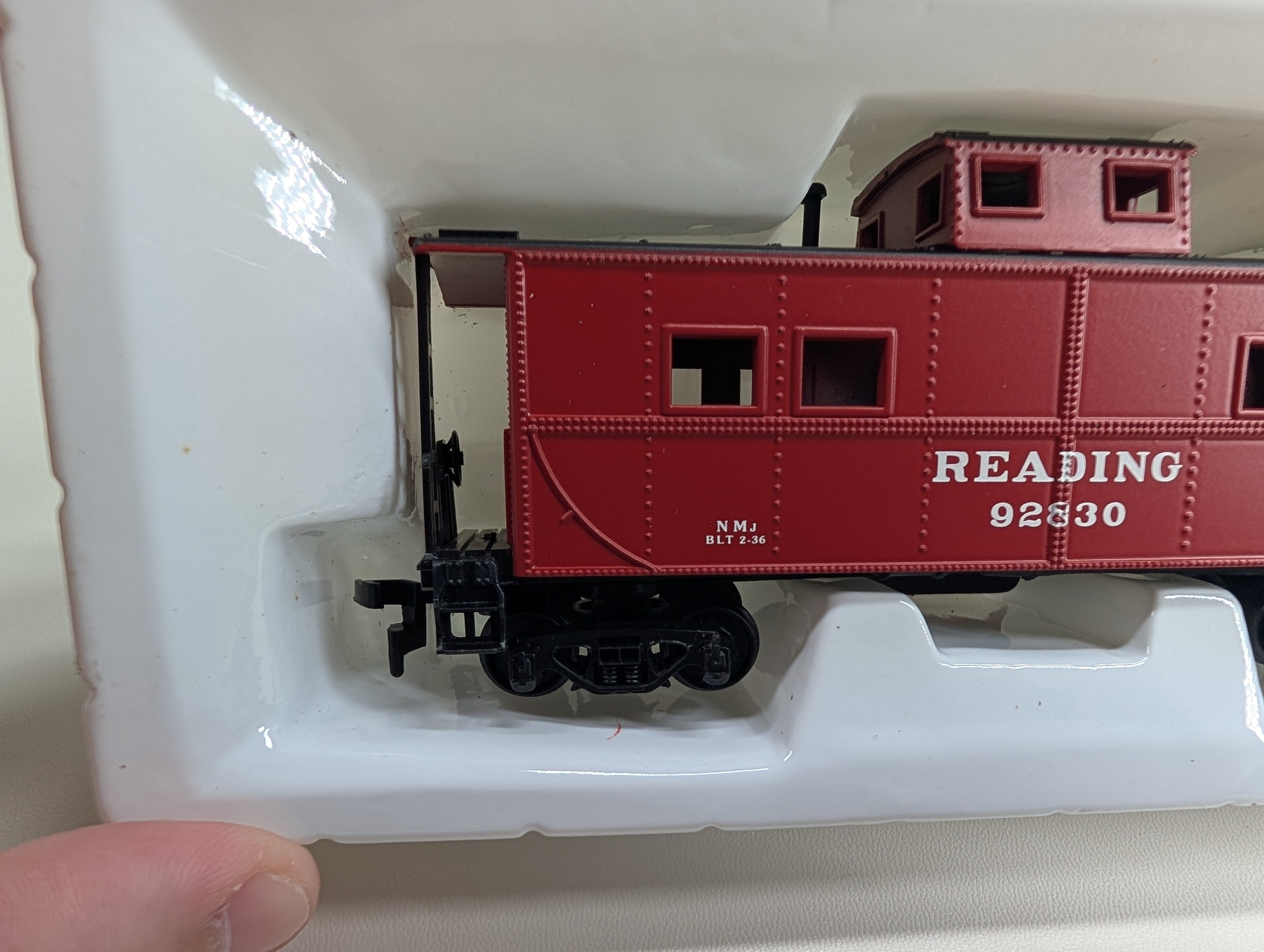 USED Mantua 726-621 HO Scale Heavy 36' Caboose Reading #92830