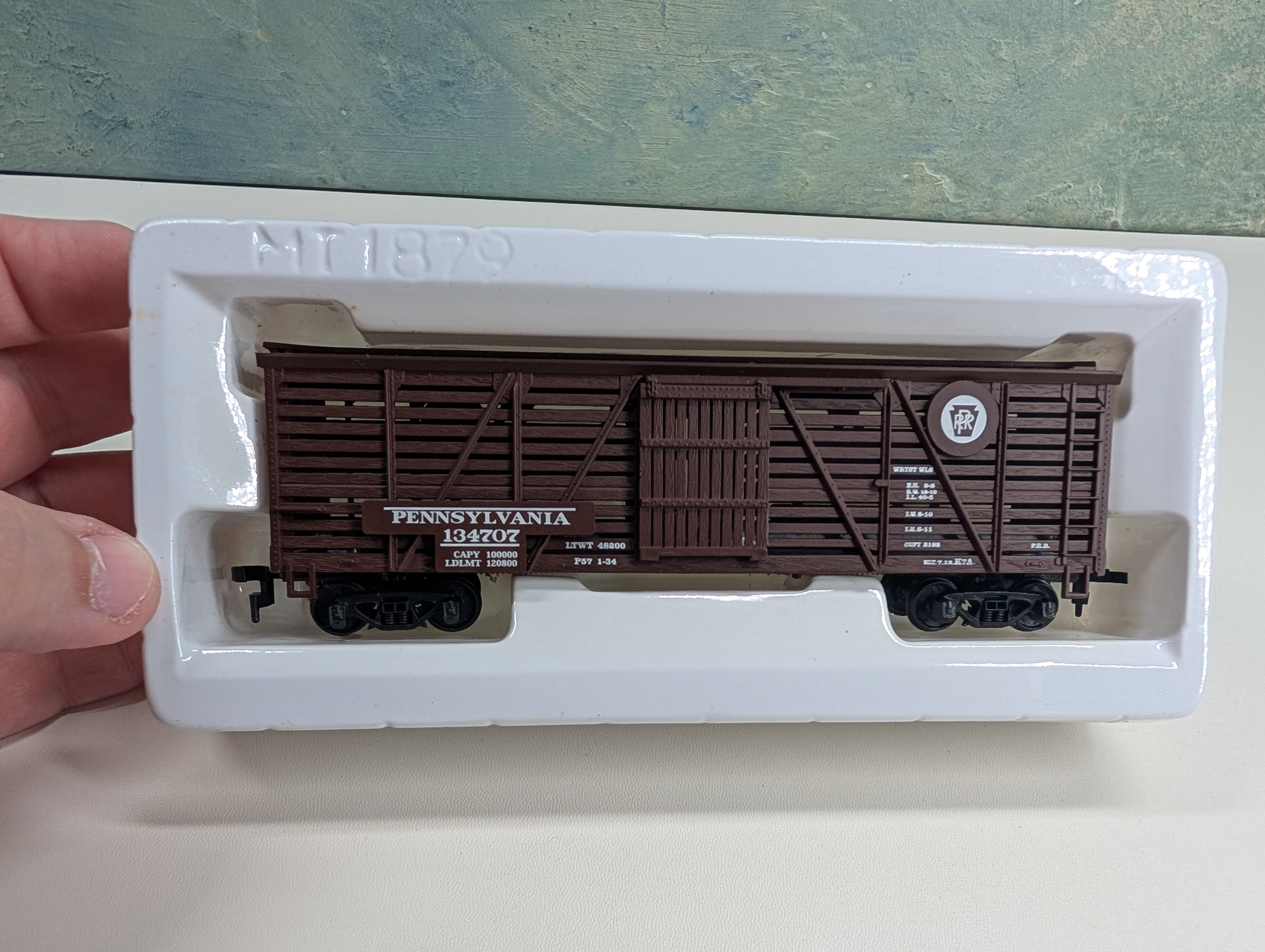 USED Mantua 735-520 HO Scale Heavy 41' Wood Stock Car Pennsylvania PRR #134707