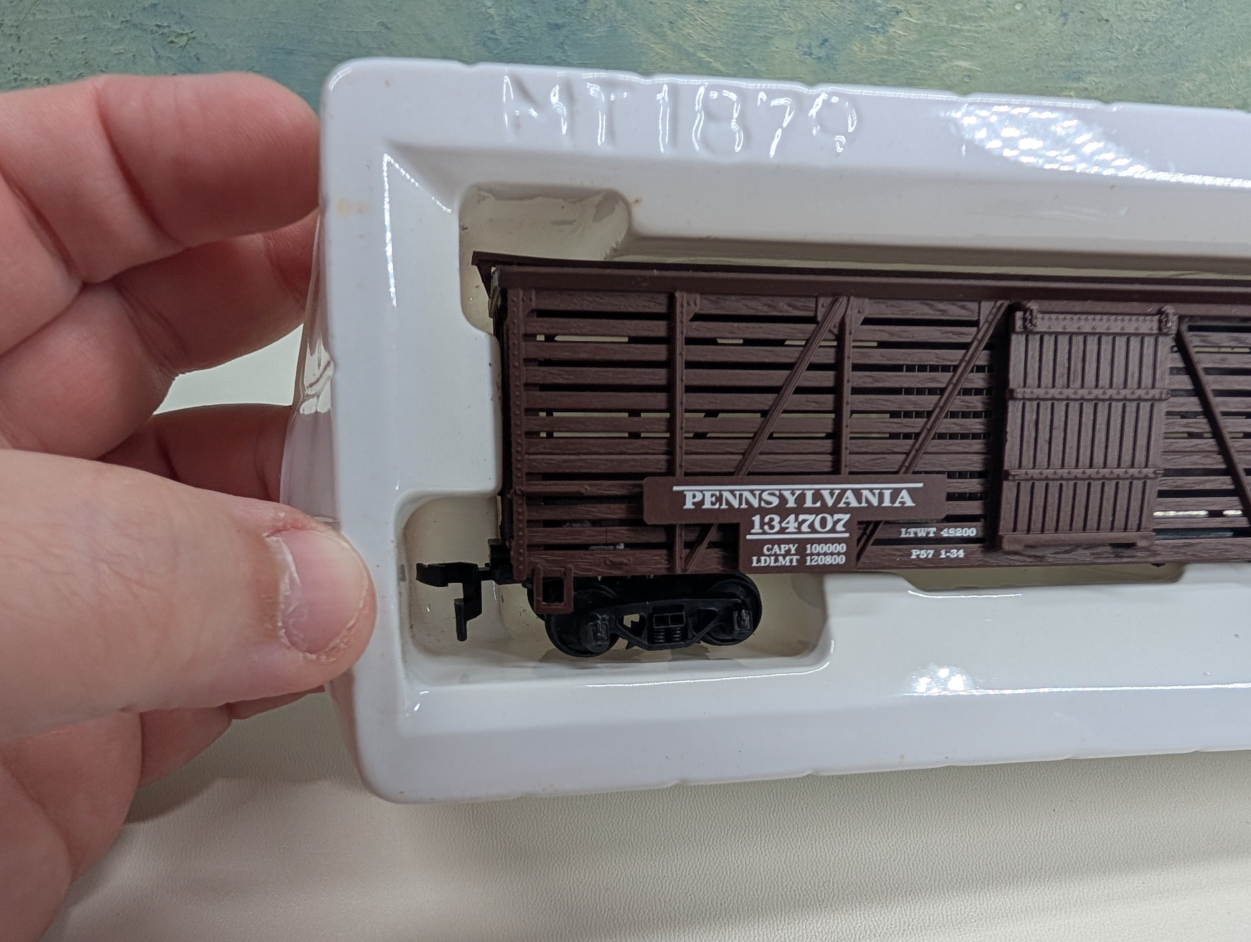 USED Mantua 735-520 HO Scale Heavy 41' Wood Stock Car Pennsylvania PRR #134707