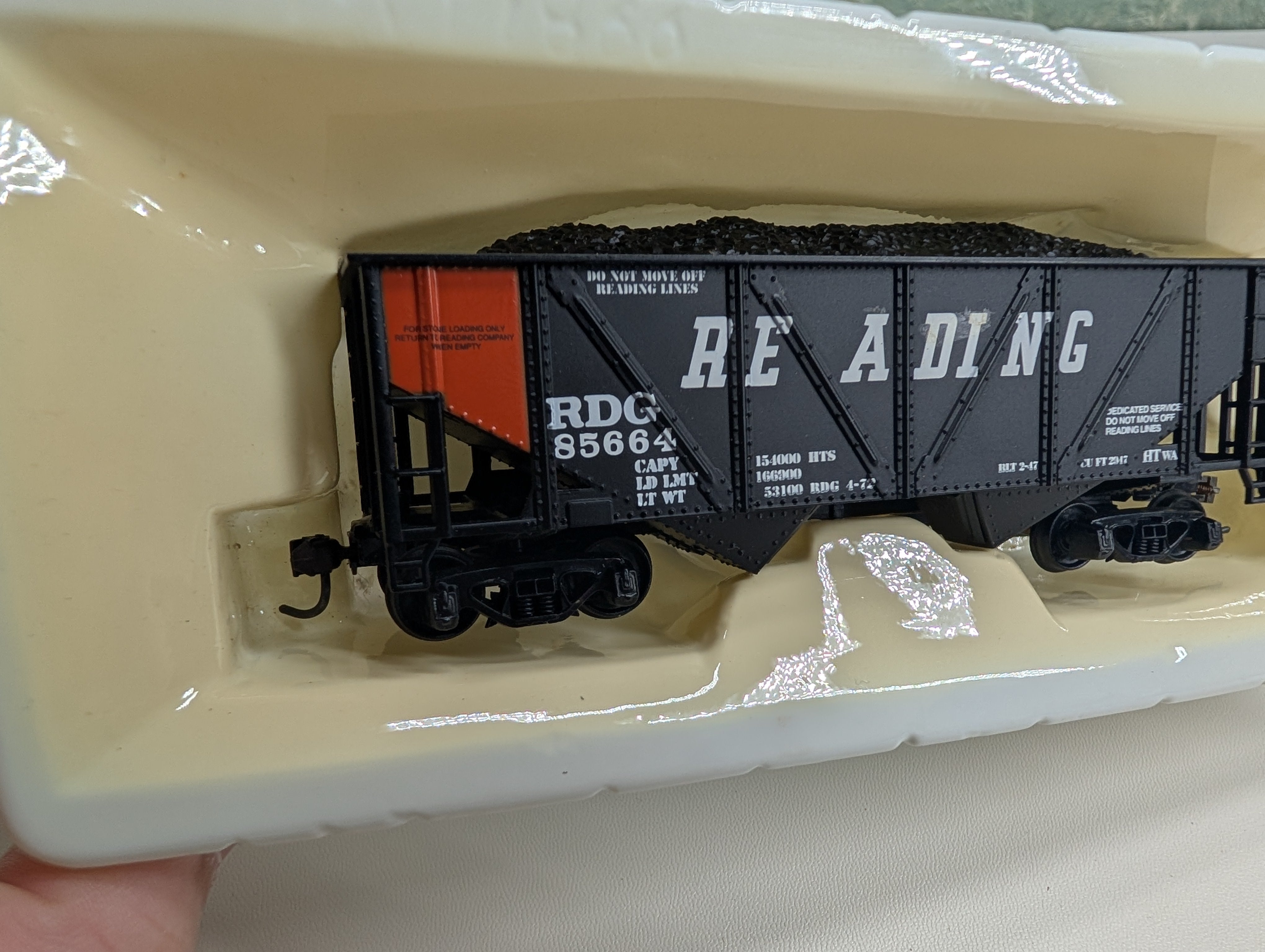 USED Mantua 729-621 HO Scale Heavy 32' Hopper Orange Panel Reading RDG #85664