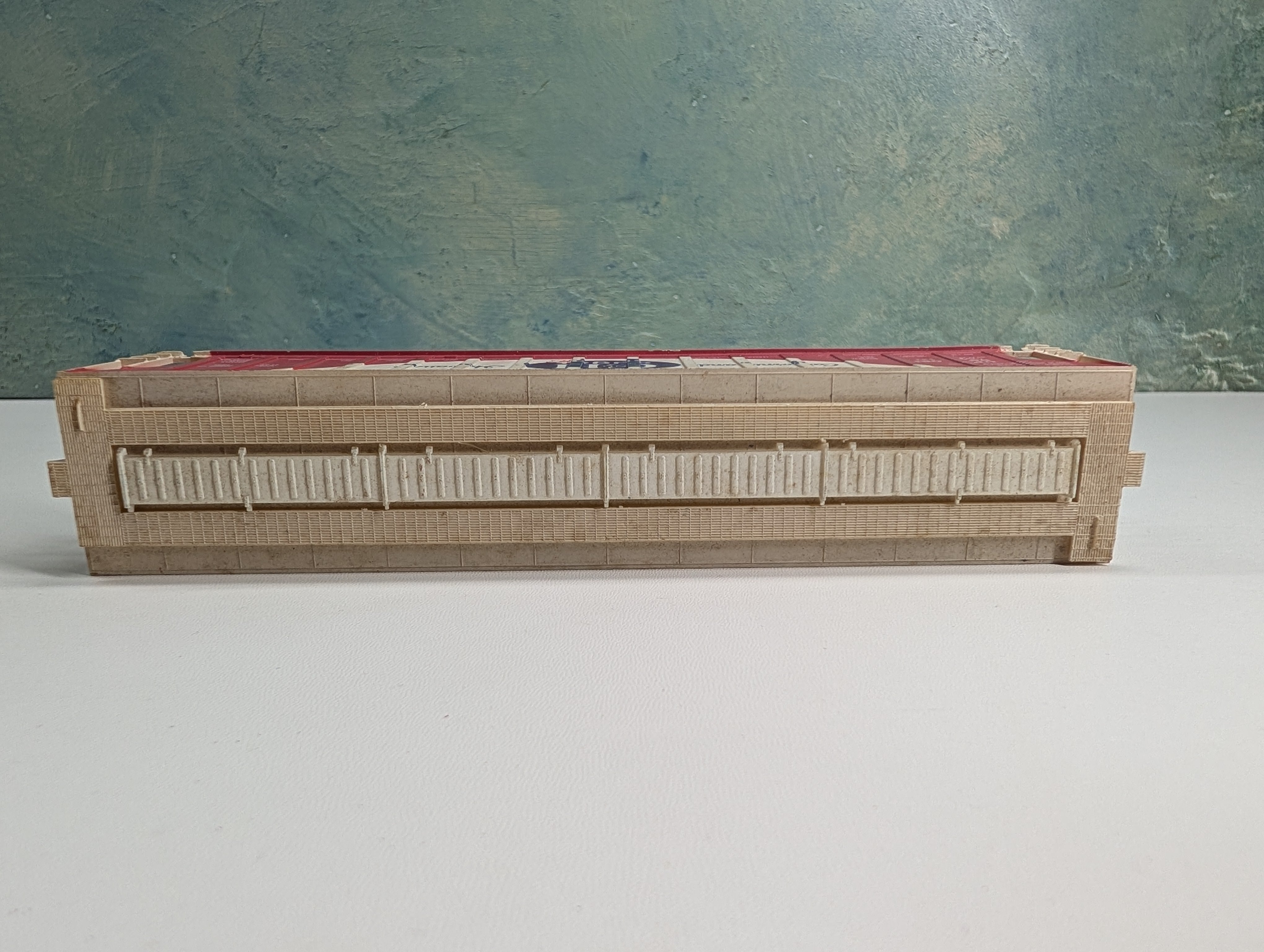 USED Tyco HO Scale Covered Hopper California & Hawaiian Sugar UP #960082