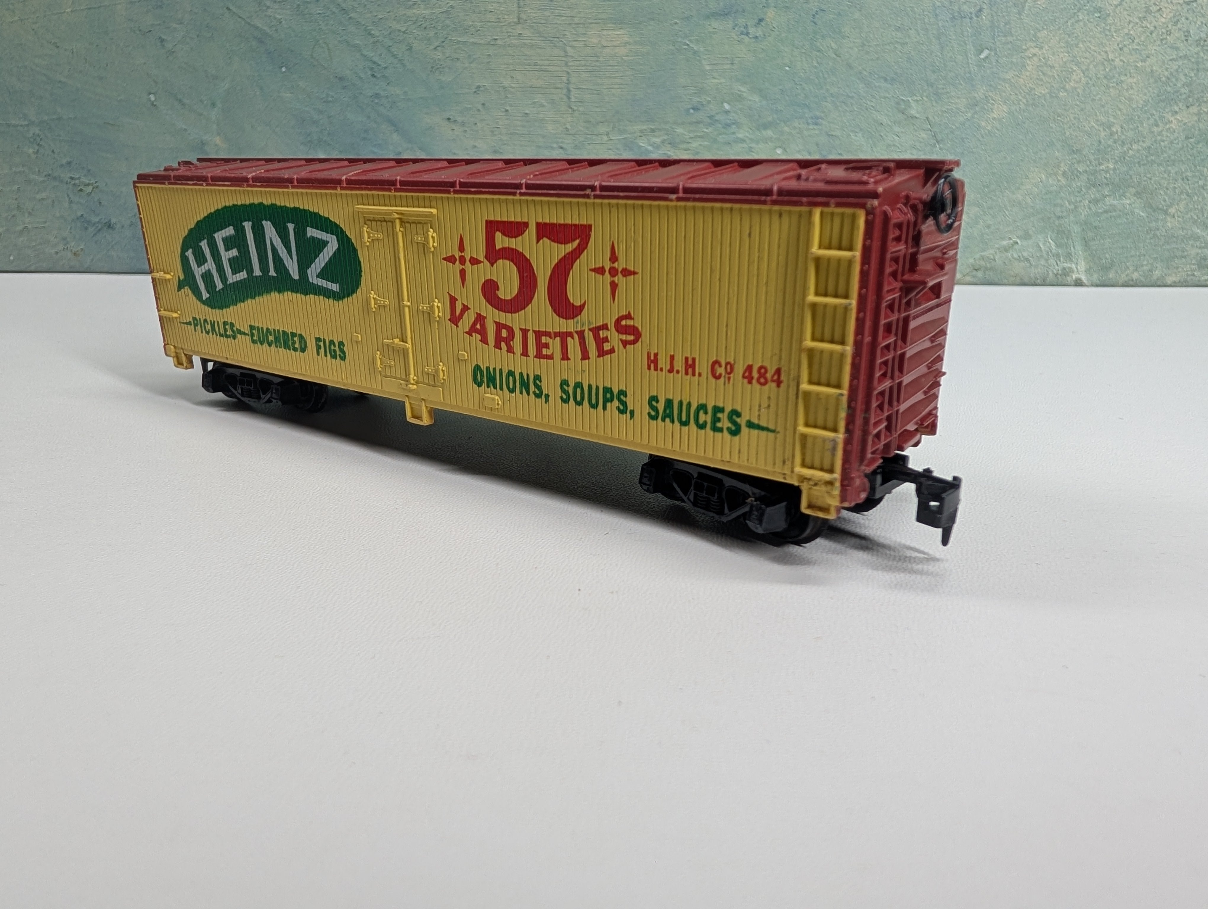 USED Tyco HO Scale 40' Reefer Box Car Heinz 57 Varieties