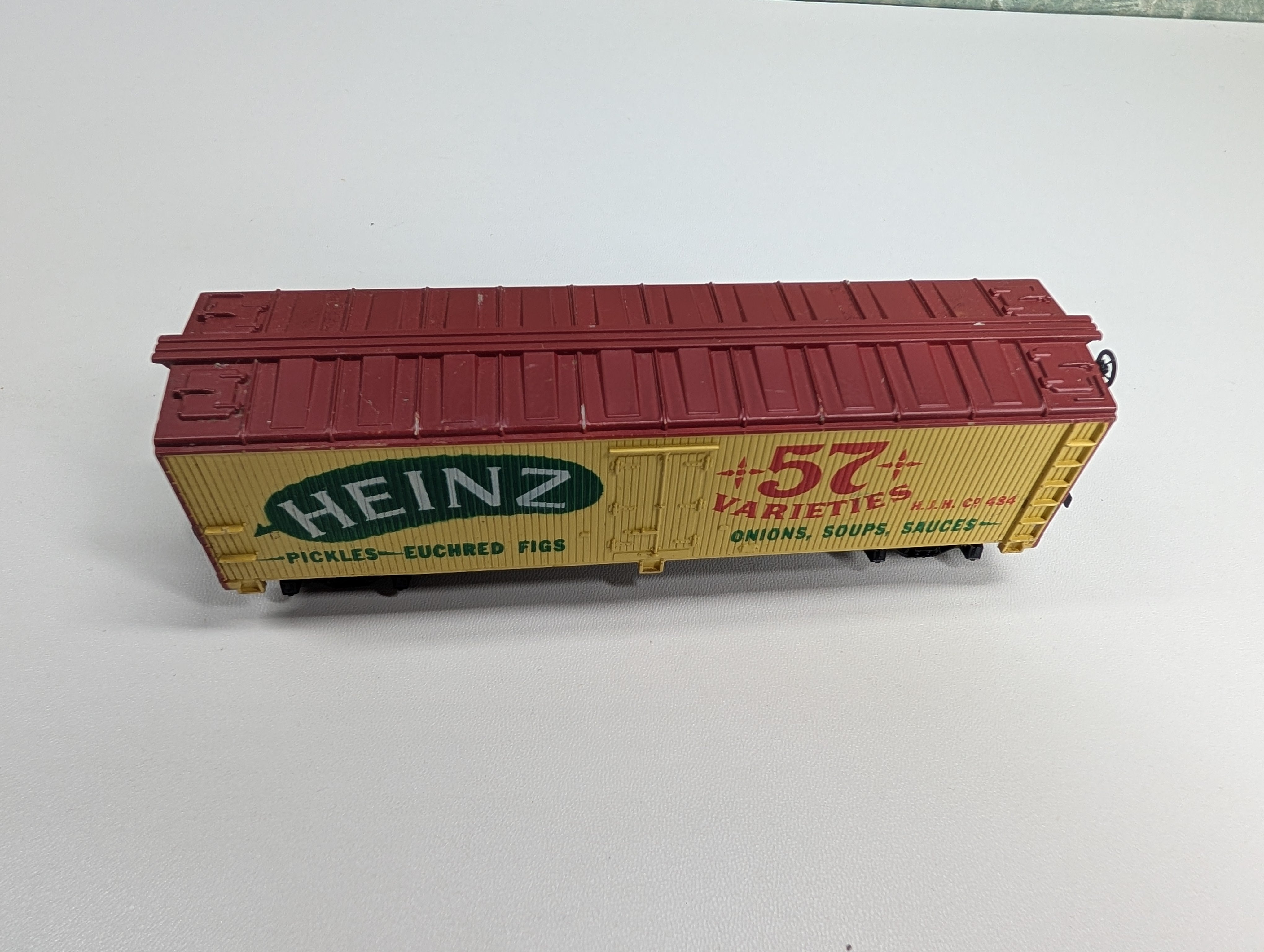 USED Tyco HO Scale 40' Reefer Box Car Heinz 57 Varieties