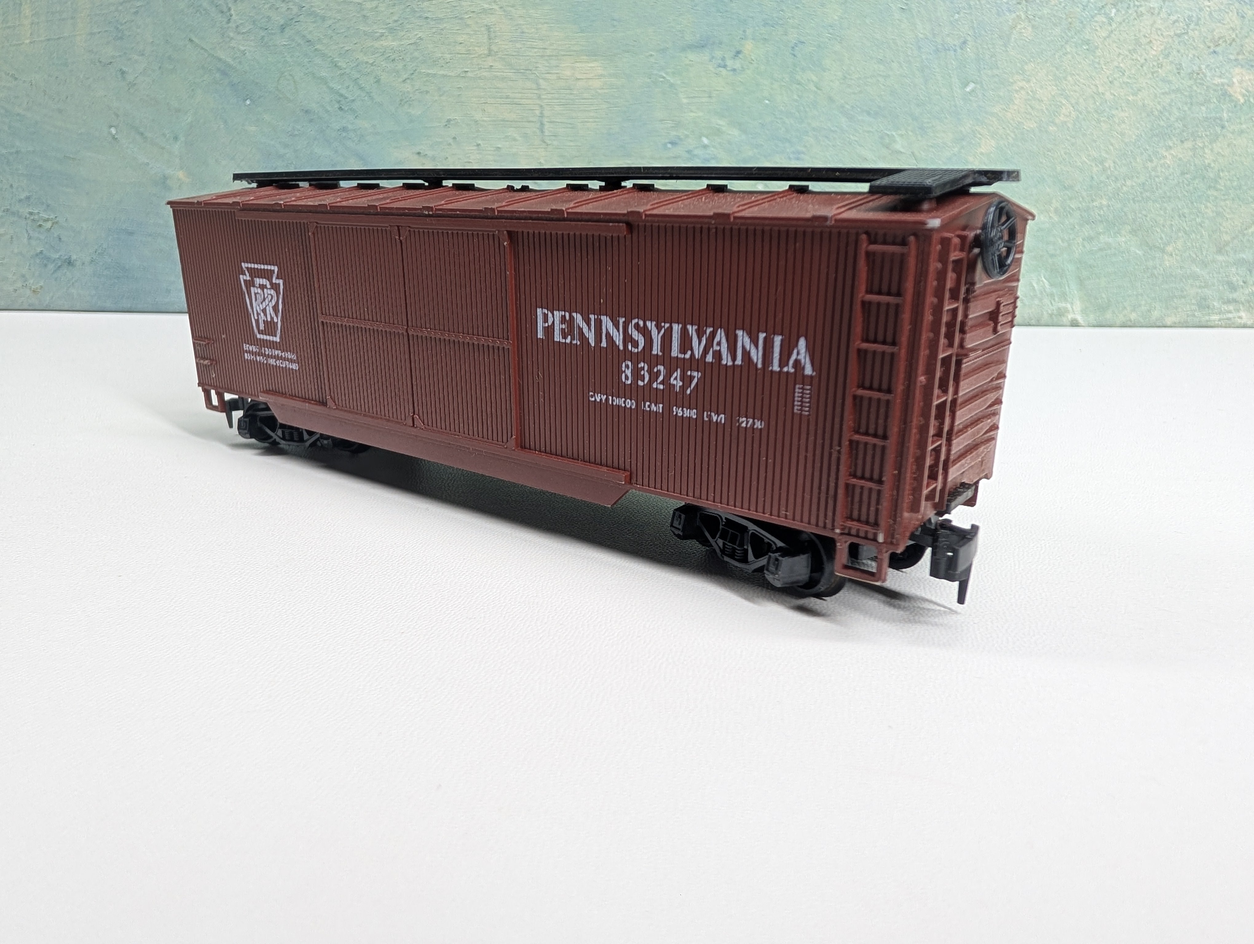 USED ROCO HO Scale 40' DD Wooden Box Car Pennsylvania PRR #83247
