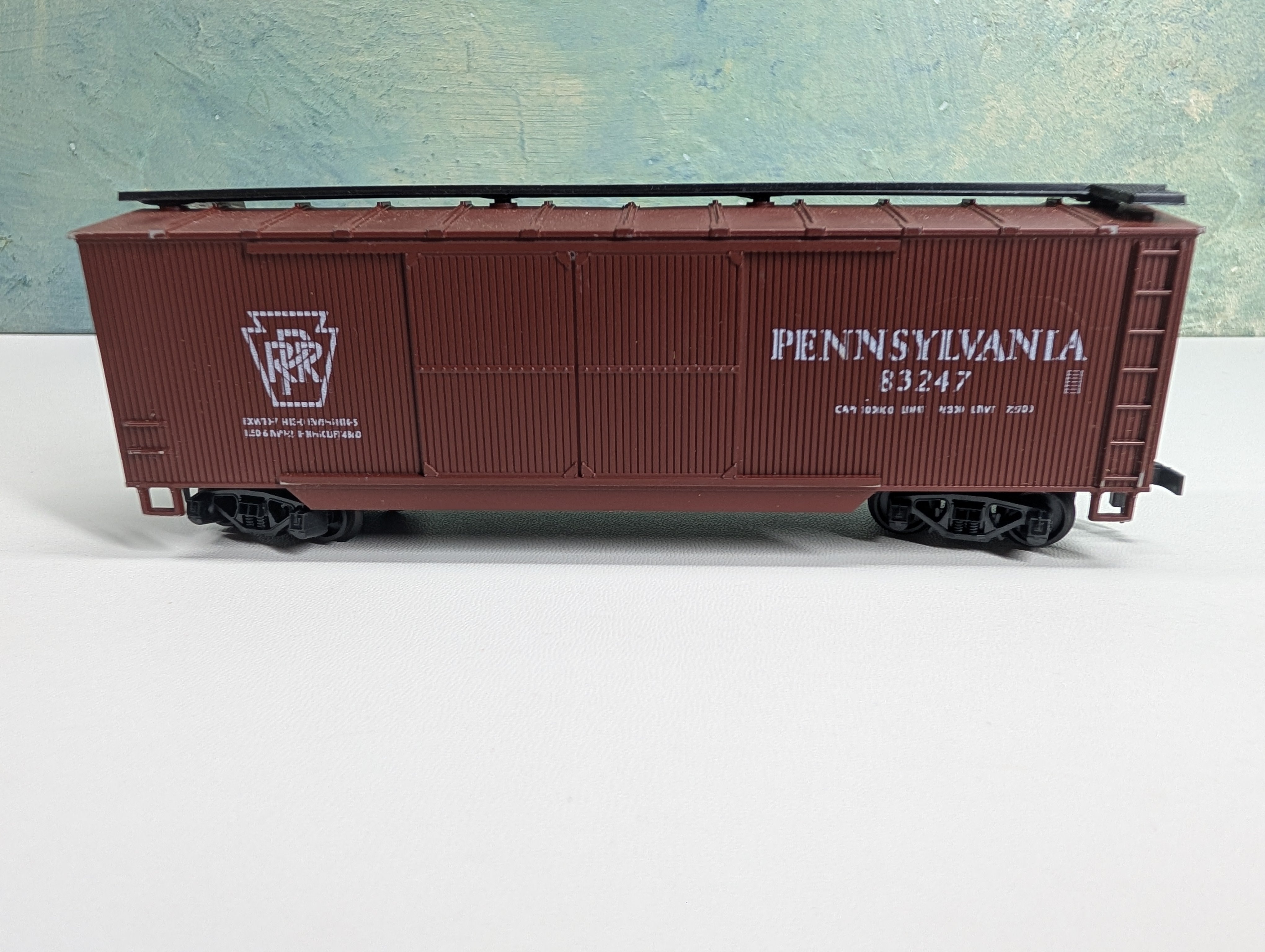 USED ROCO HO Scale 40' DD Wooden Box Car Pennsylvania PRR #83247