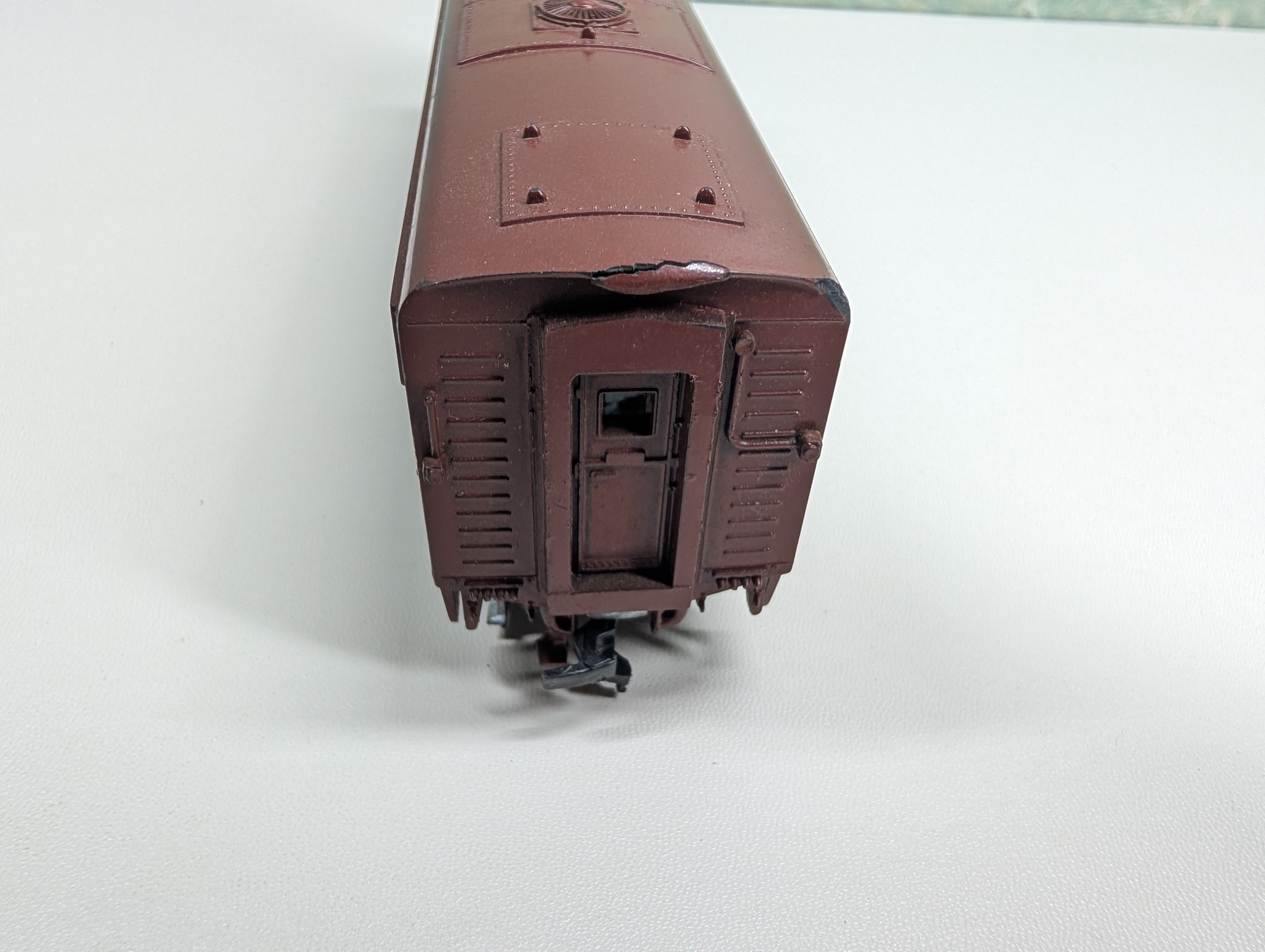 USED Athearn HO Scale Unpowered B Unit Diesel Locomotive Pennsylvania PRR #4902
