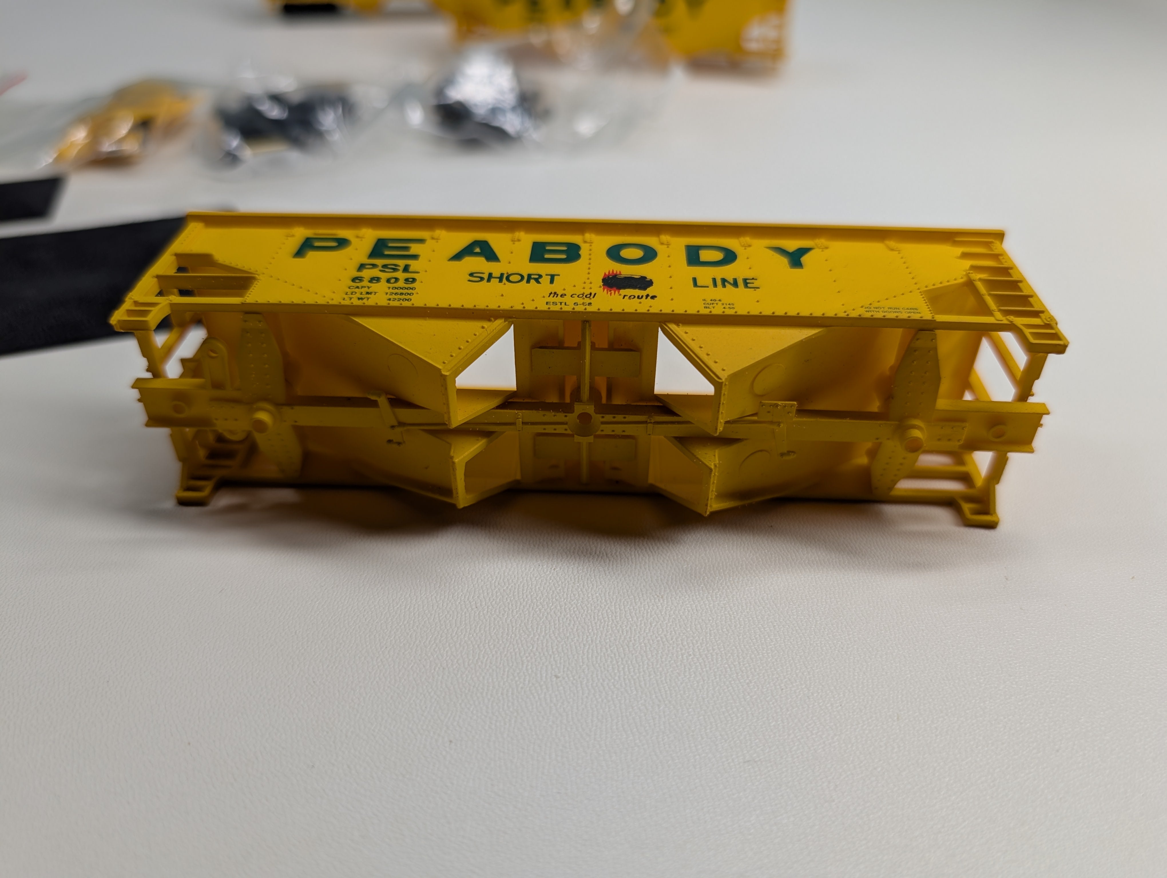 USED Walthers 932-9082 HO Scale 2 Bay Hopper Peabody PSL #6802, 6809, 6820 KIT (3 pcs)