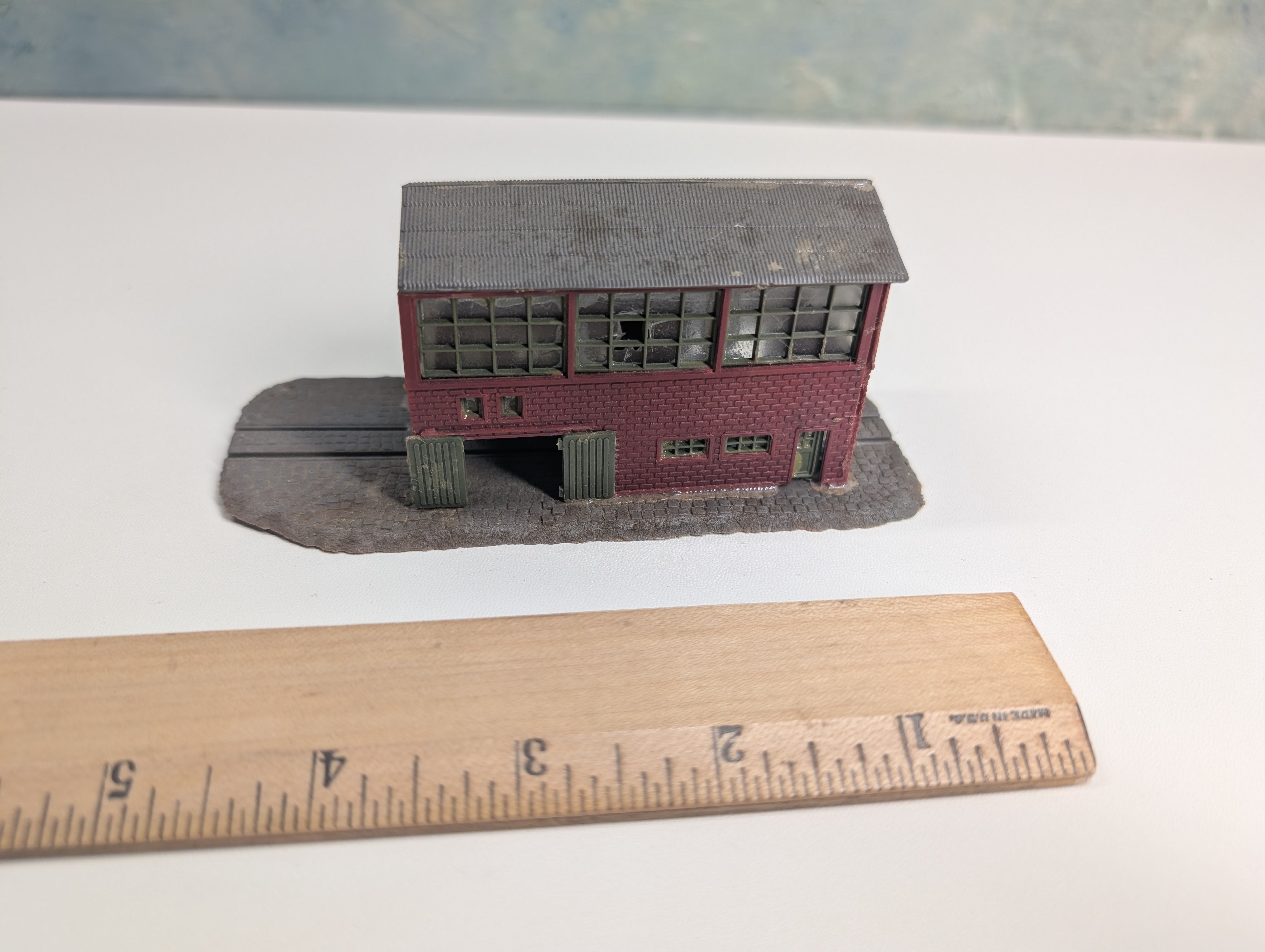 USED N Scale Abandoned Brick Warehouse