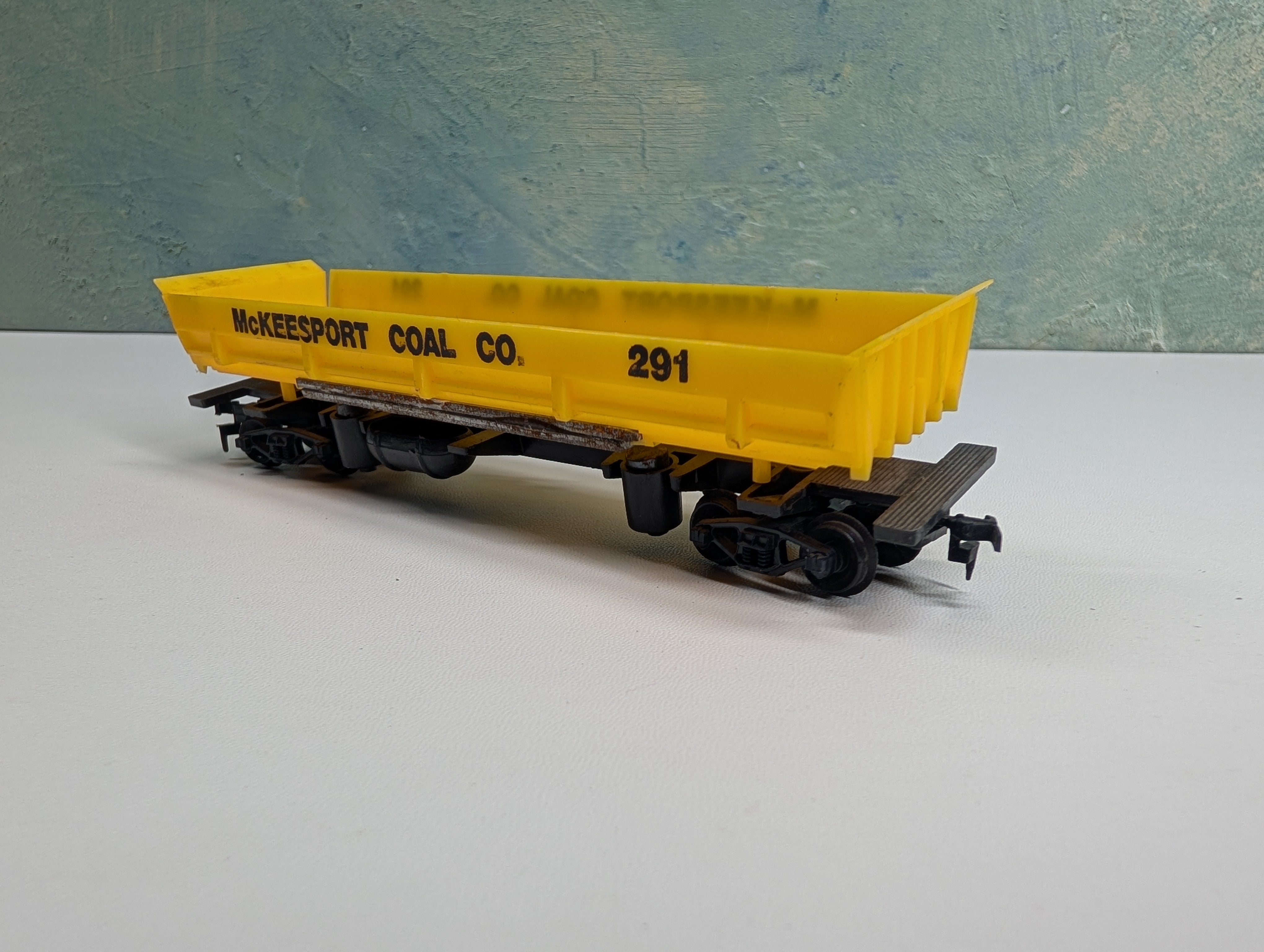 USED Life-Like HO Scale McKeesport Coal Co Dump Car Gondola #291