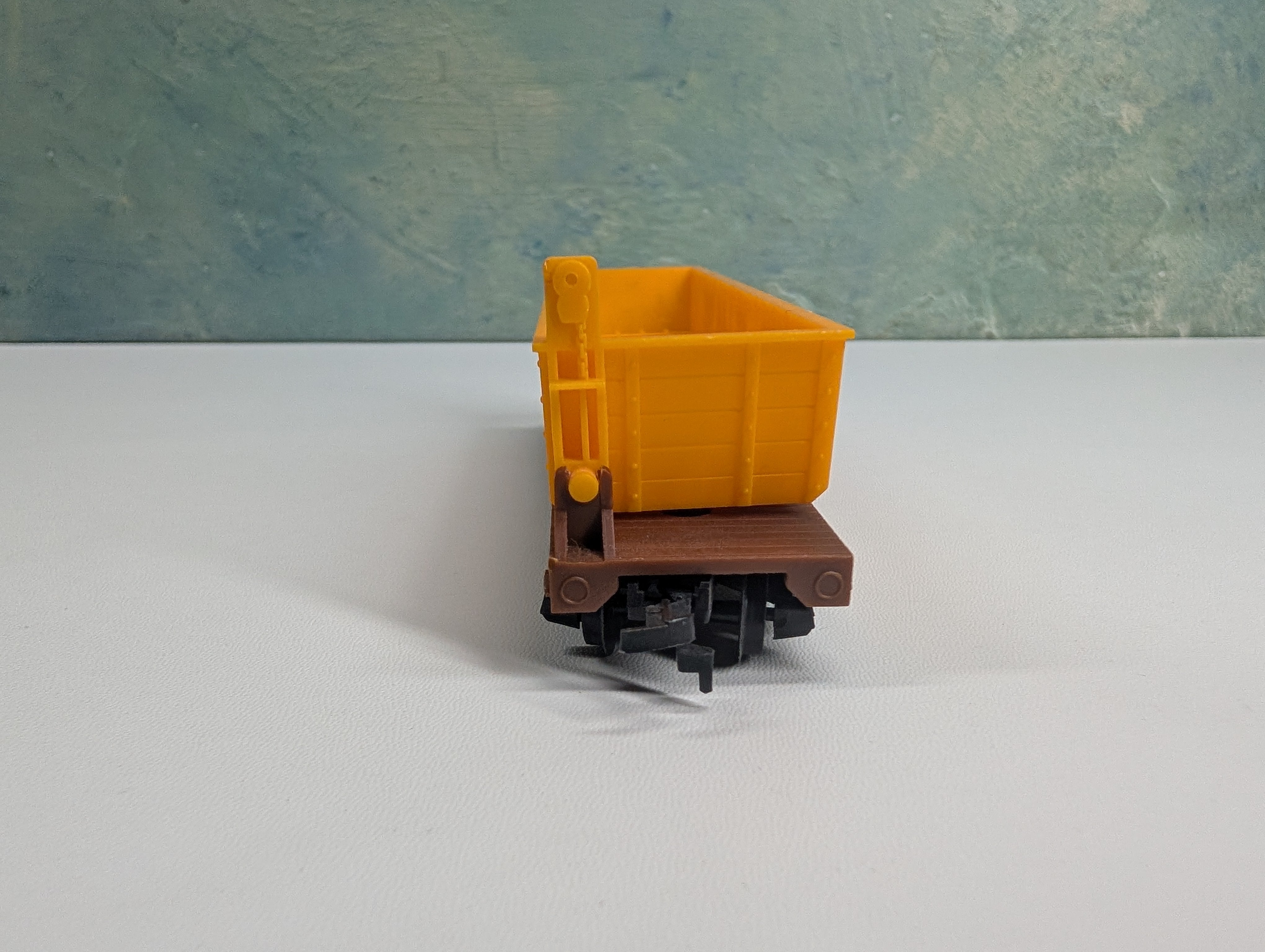 USED Tyco HO Scale Mid-Atlantic Pipe Co Dump Car Gondola
