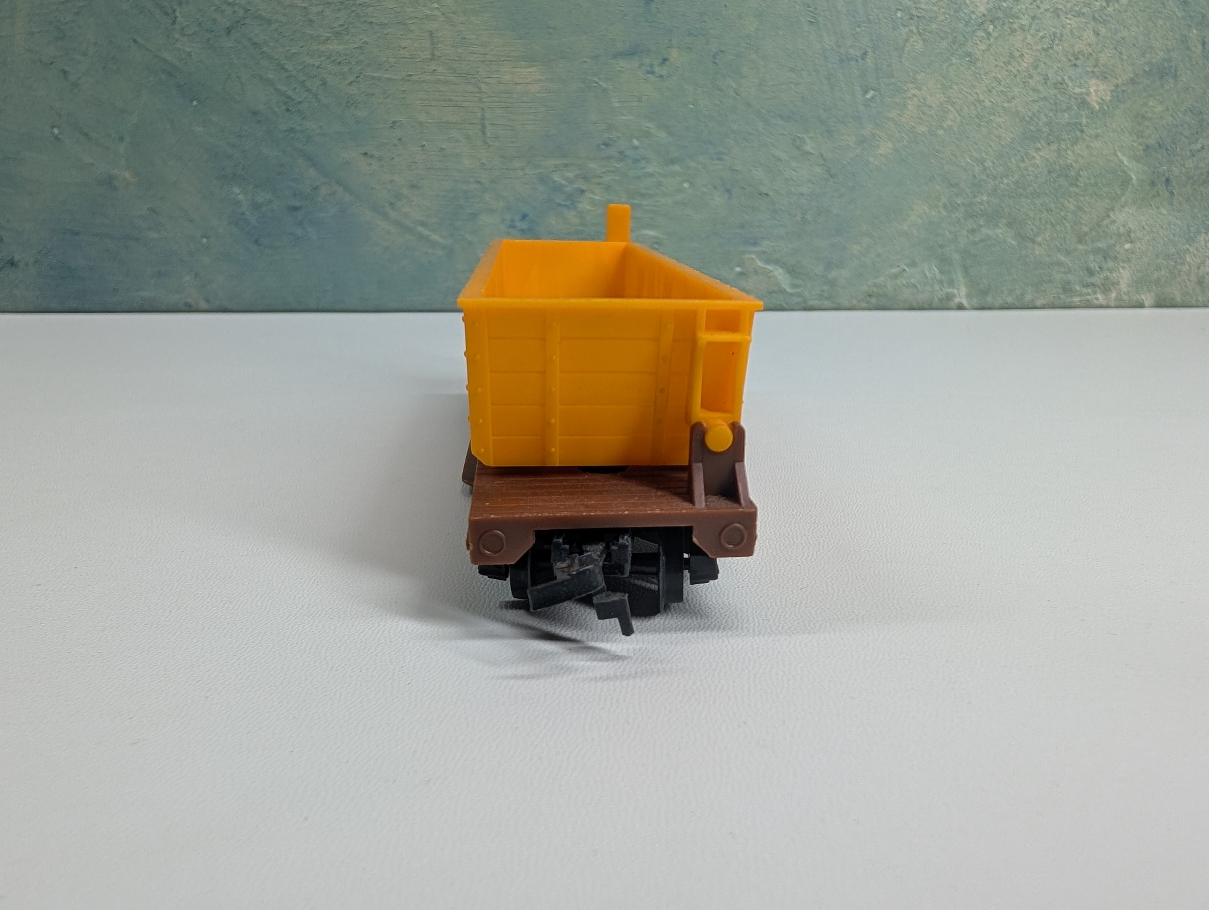 USED Tyco HO Scale Mid-Atlantic Pipe Co Dump Car Gondola