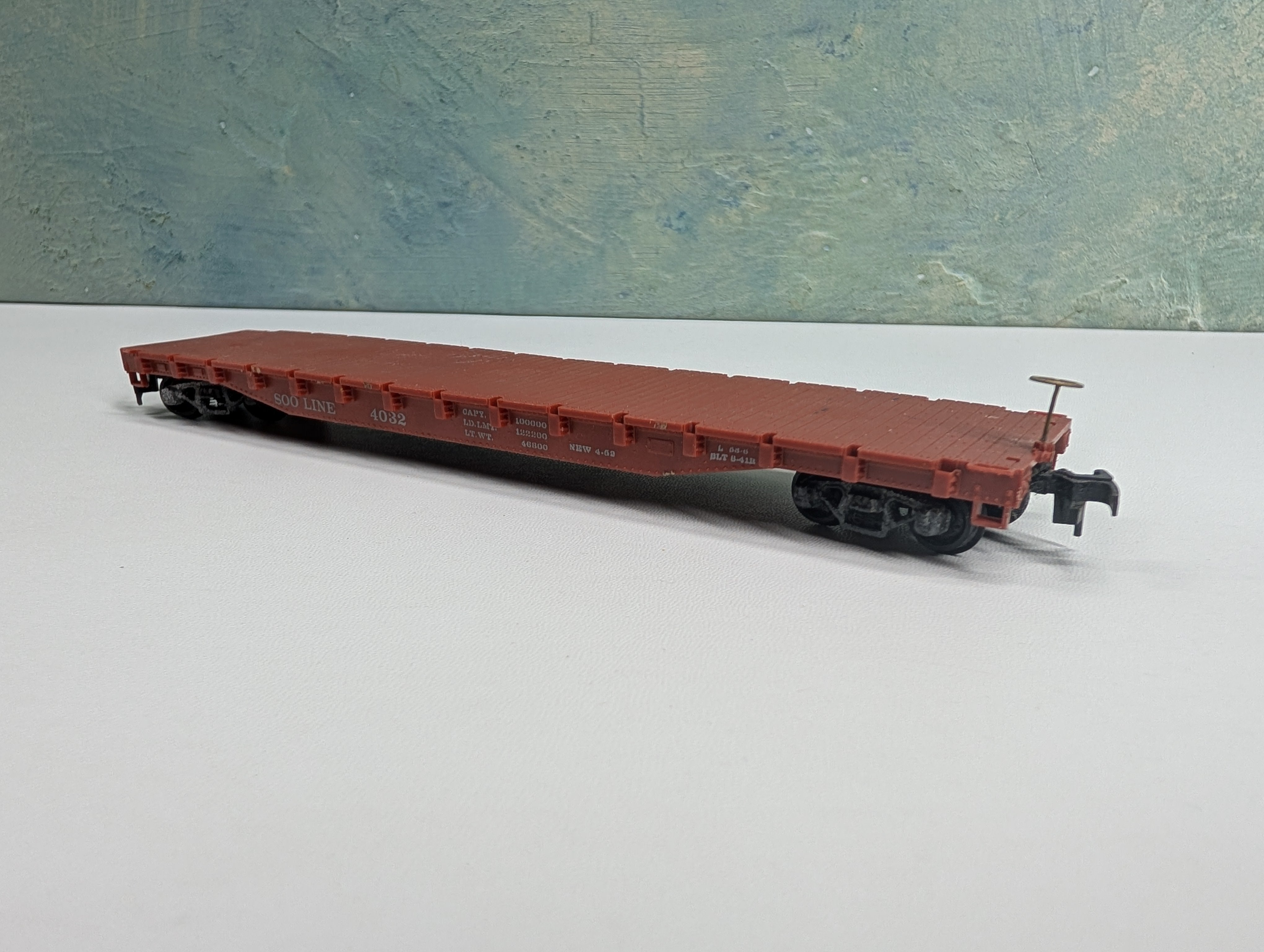 USED REVELL HO Scale 50' Flat Car SOO Line #4032