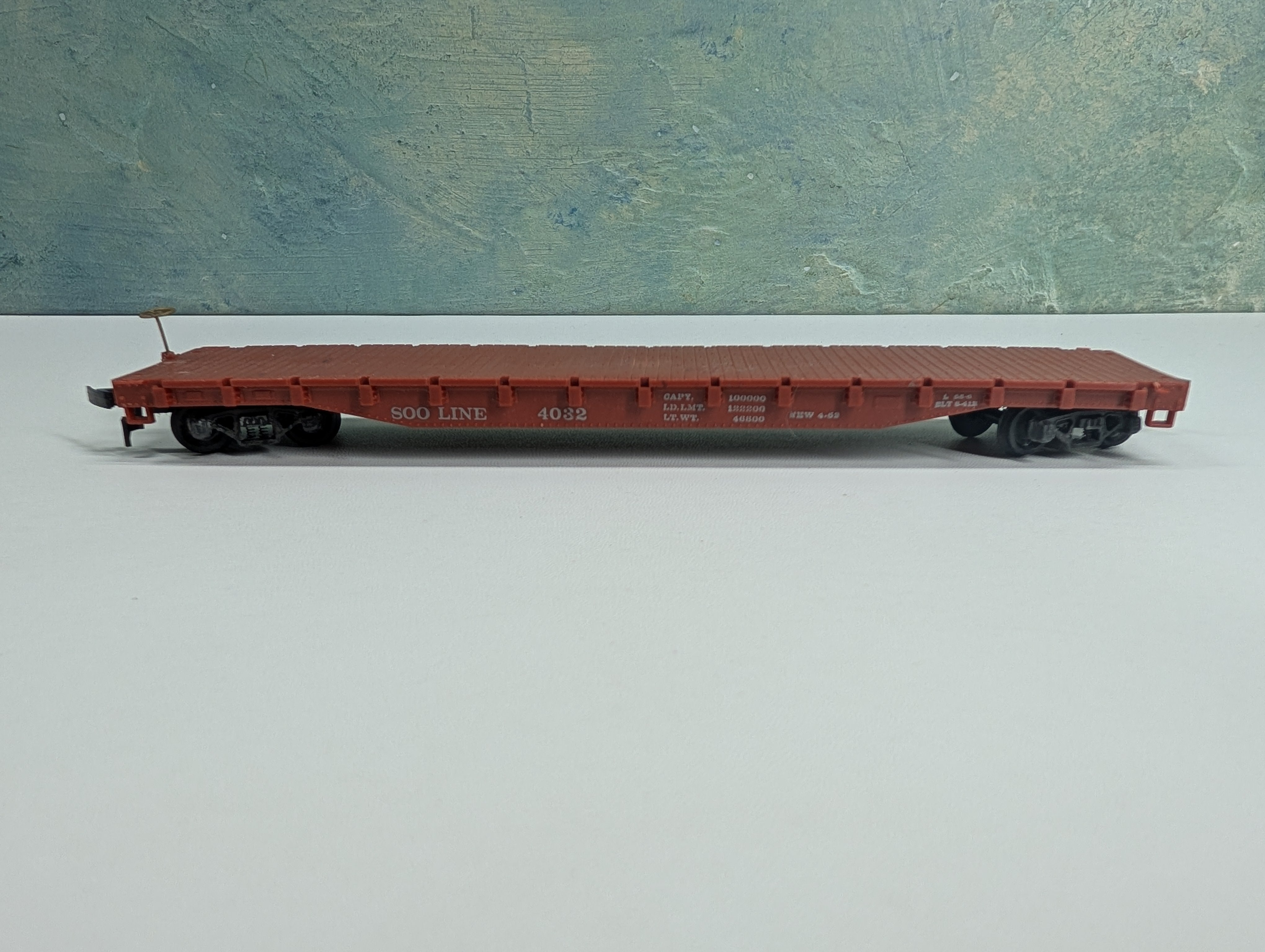 USED REVELL HO Scale 50' Flat Car SOO Line #4032