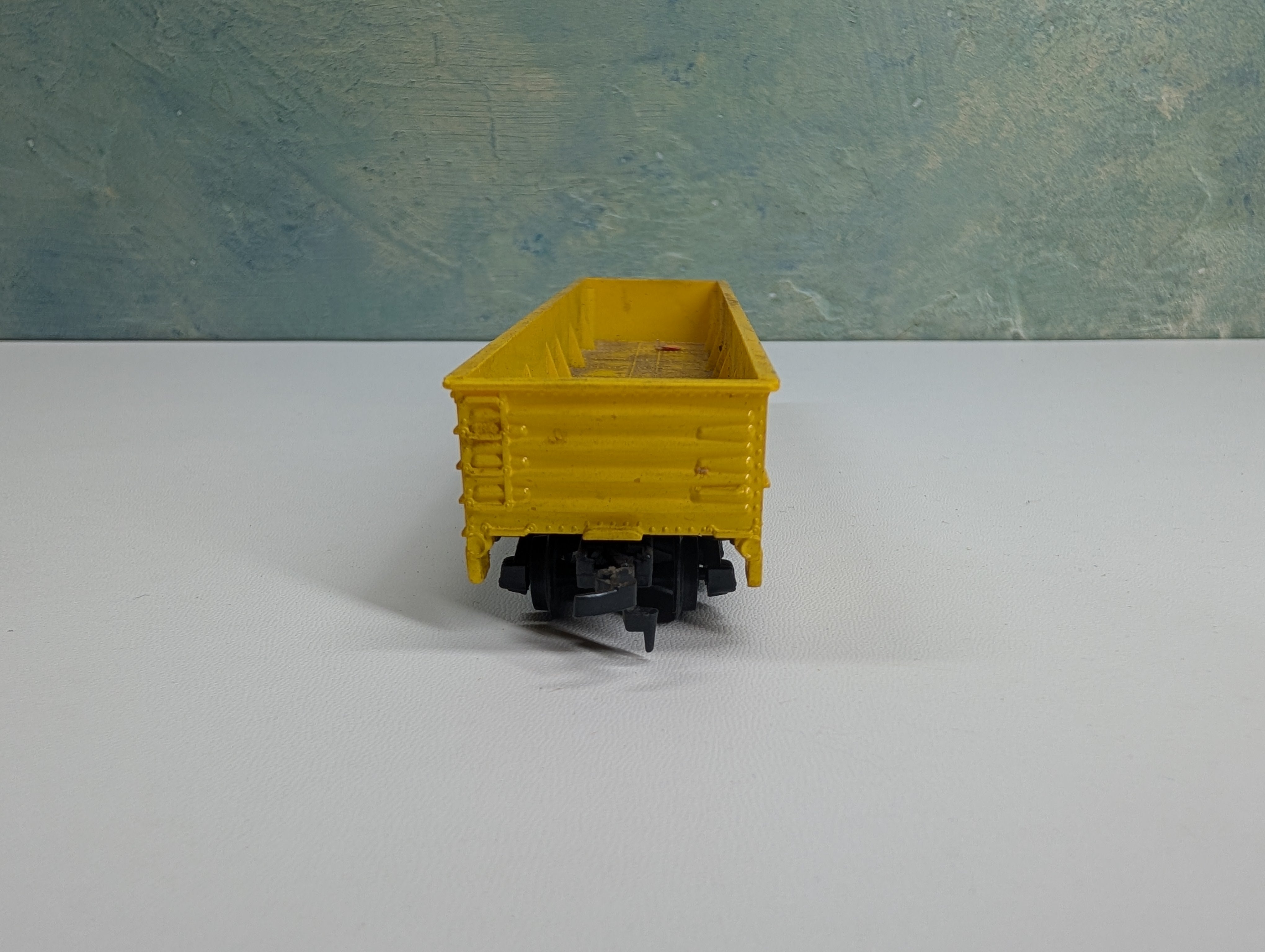 USED Tyco HO Scale 40' Gondola Pine Hill Logging Company Weathered