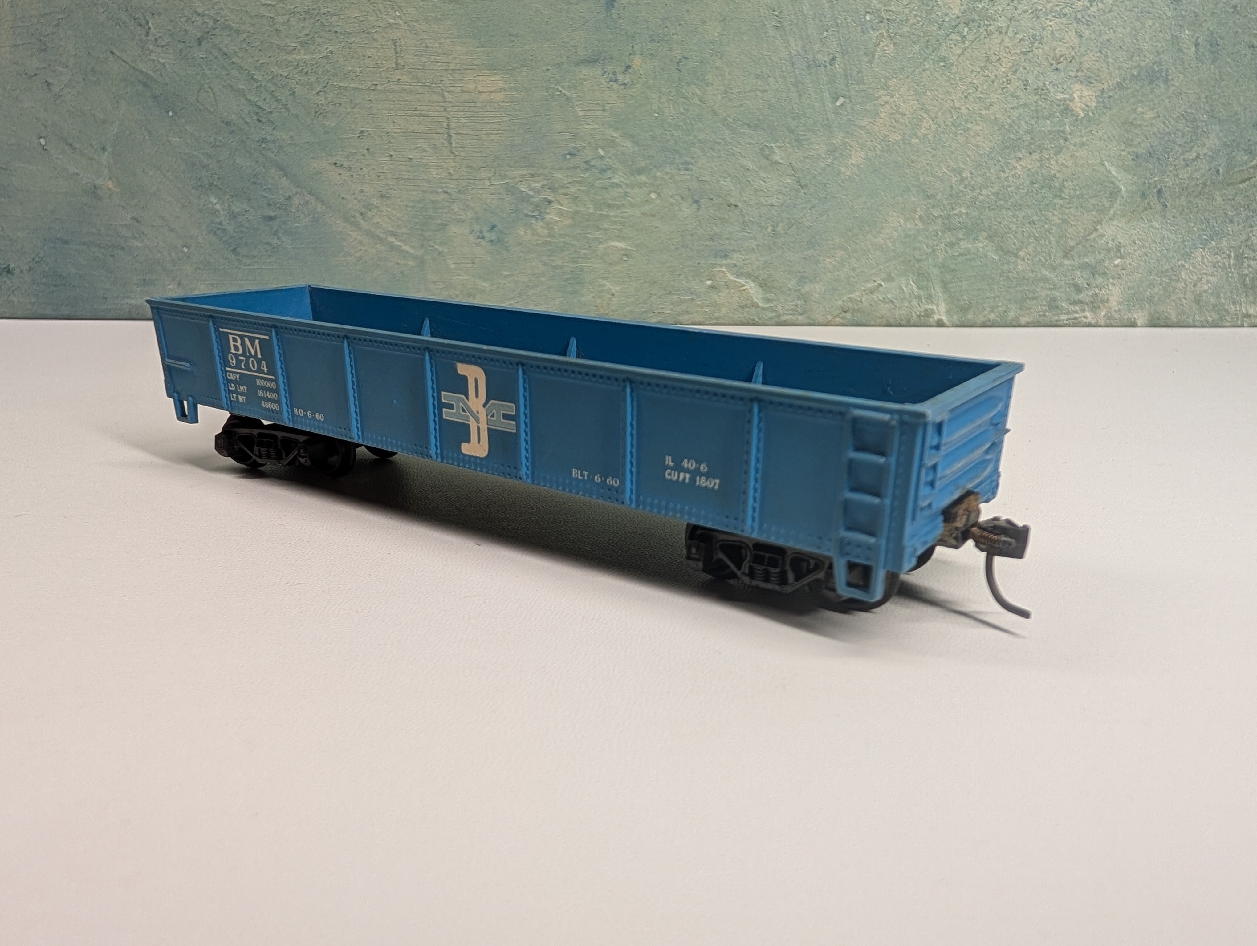 USED Rivarossi HO Scale 40' Gondola Boston and Maine BM #9704