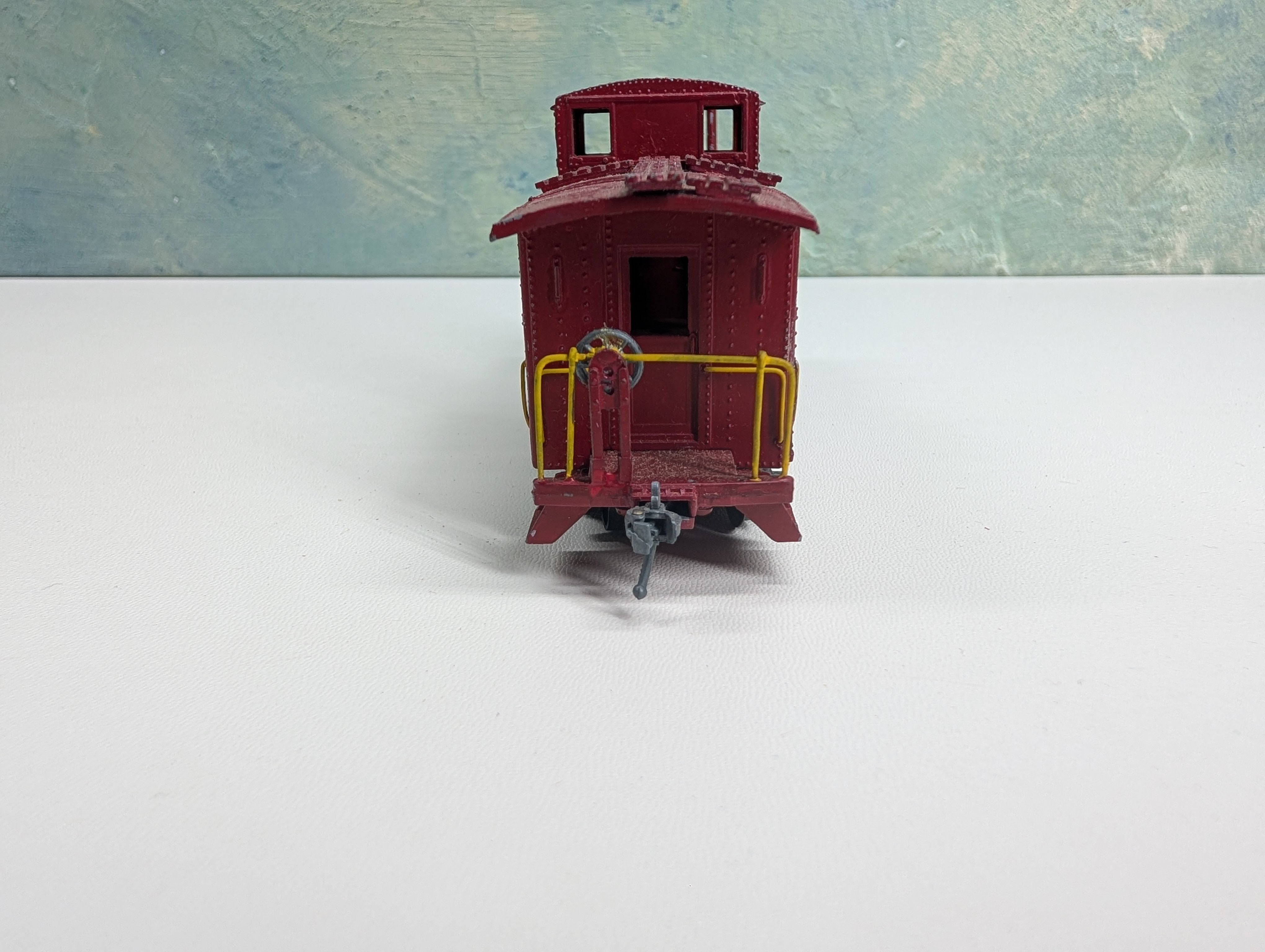USED HO Scale Red Undecorated Metal Caboose