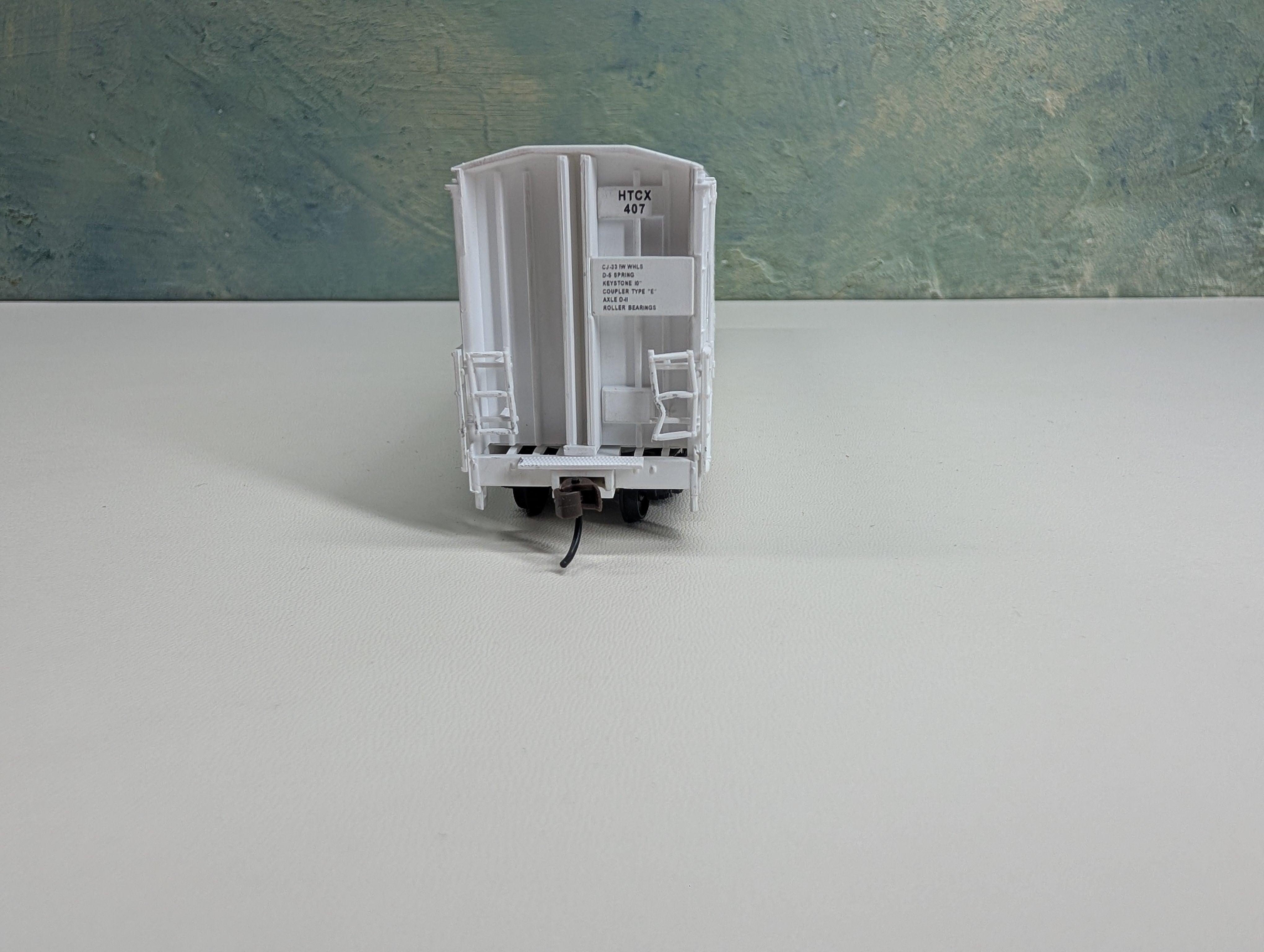 USED Walthers HO Scale Thrall Door Box Car Idaho Forest Industries HTCX #407