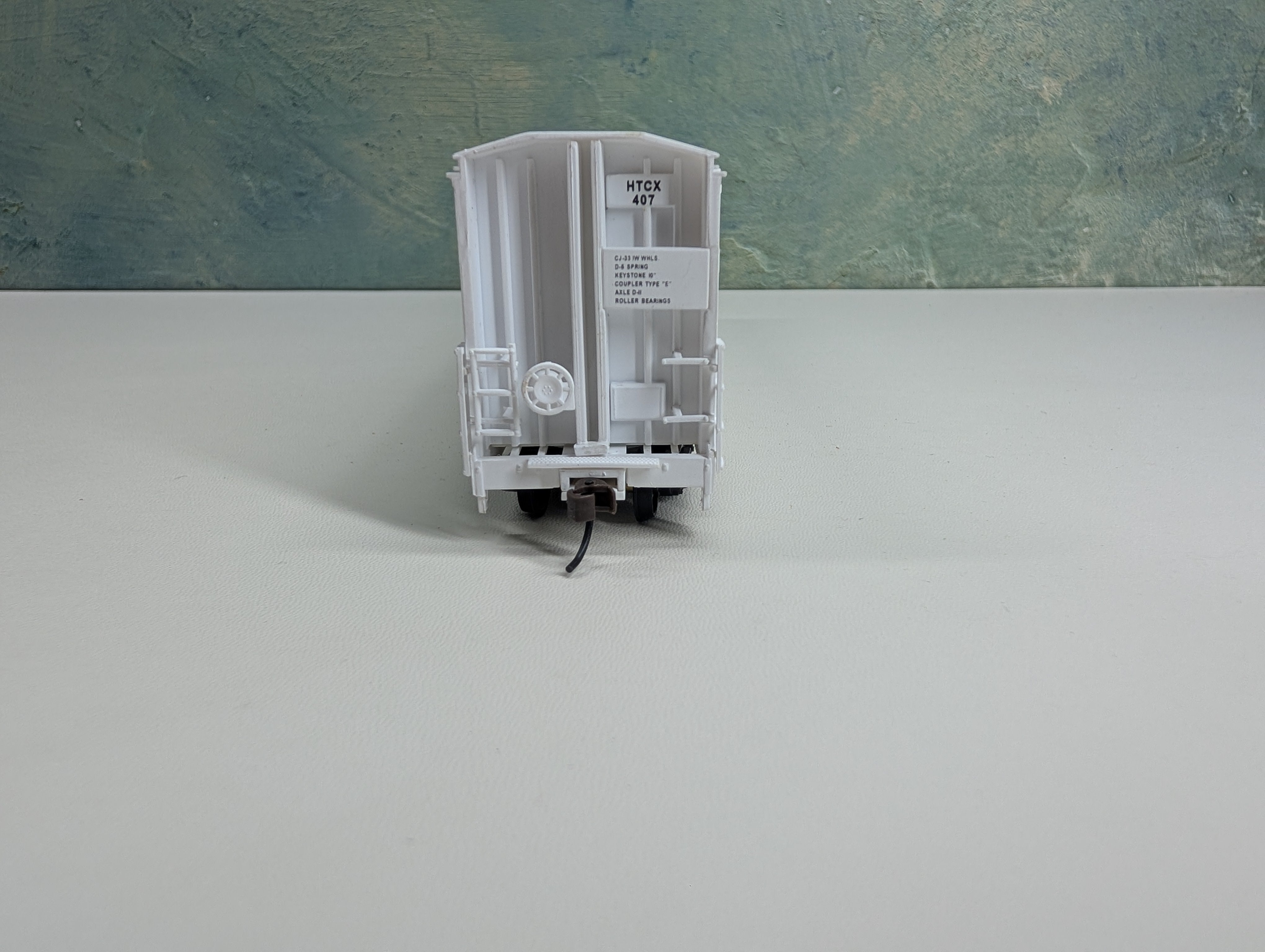 USED Walthers HO Scale Thrall Door Box Car Idaho Forest Industries HTCX #407