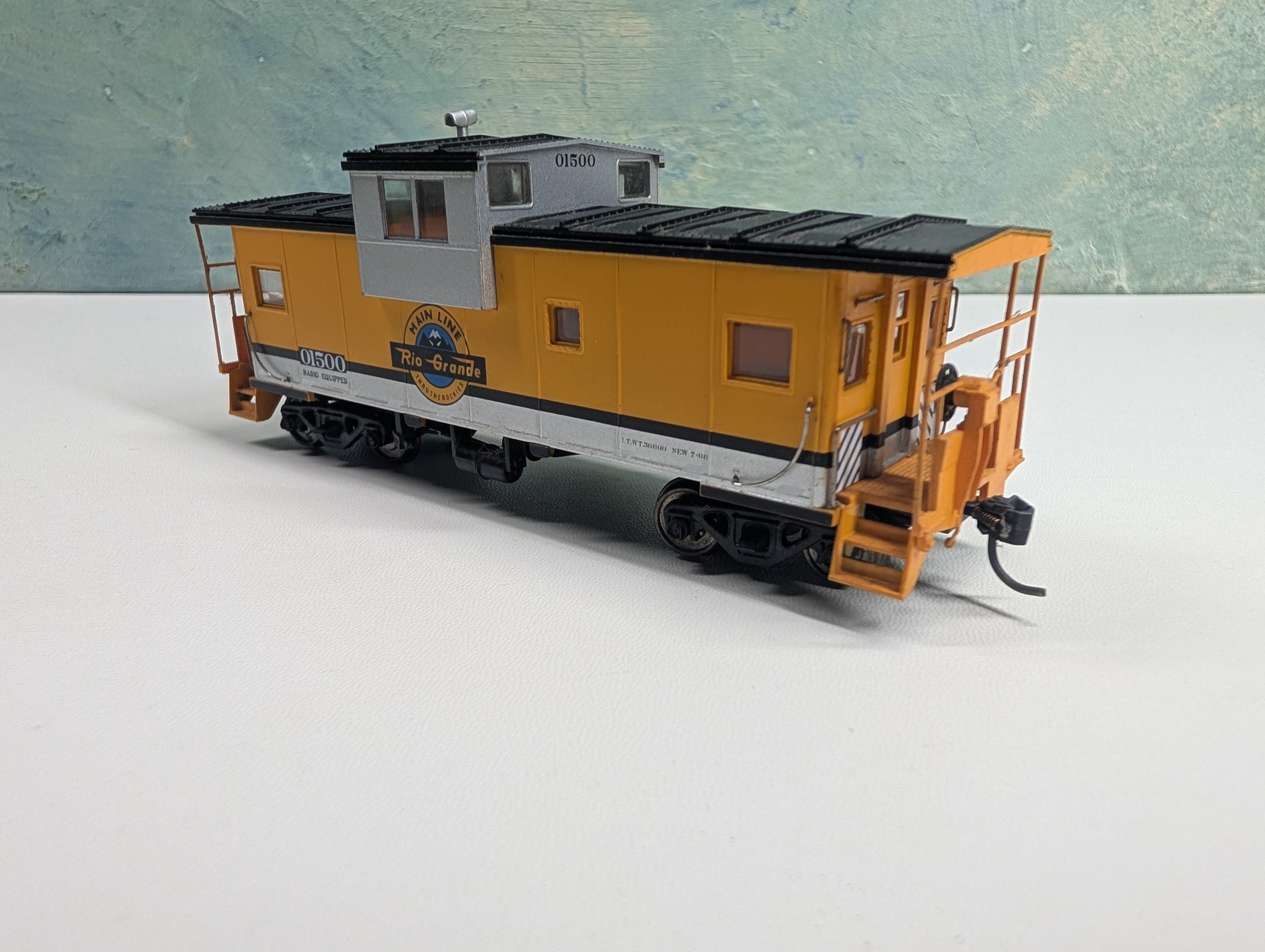 USED Atlas HO Scale Caboose Rio Grande D&RGW #01500 Metal Wheels