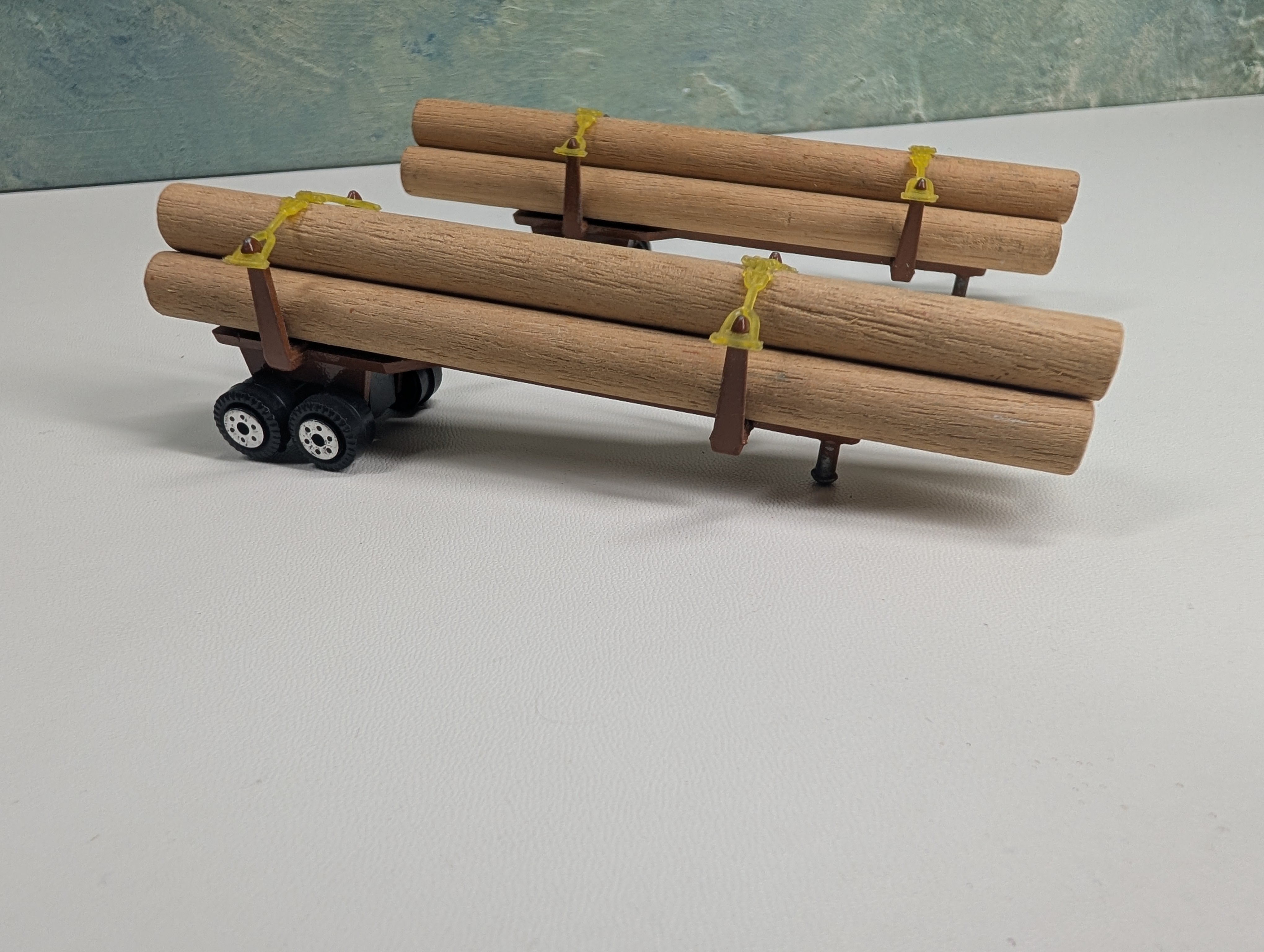 USED HO Scale Pair of Log Trailers