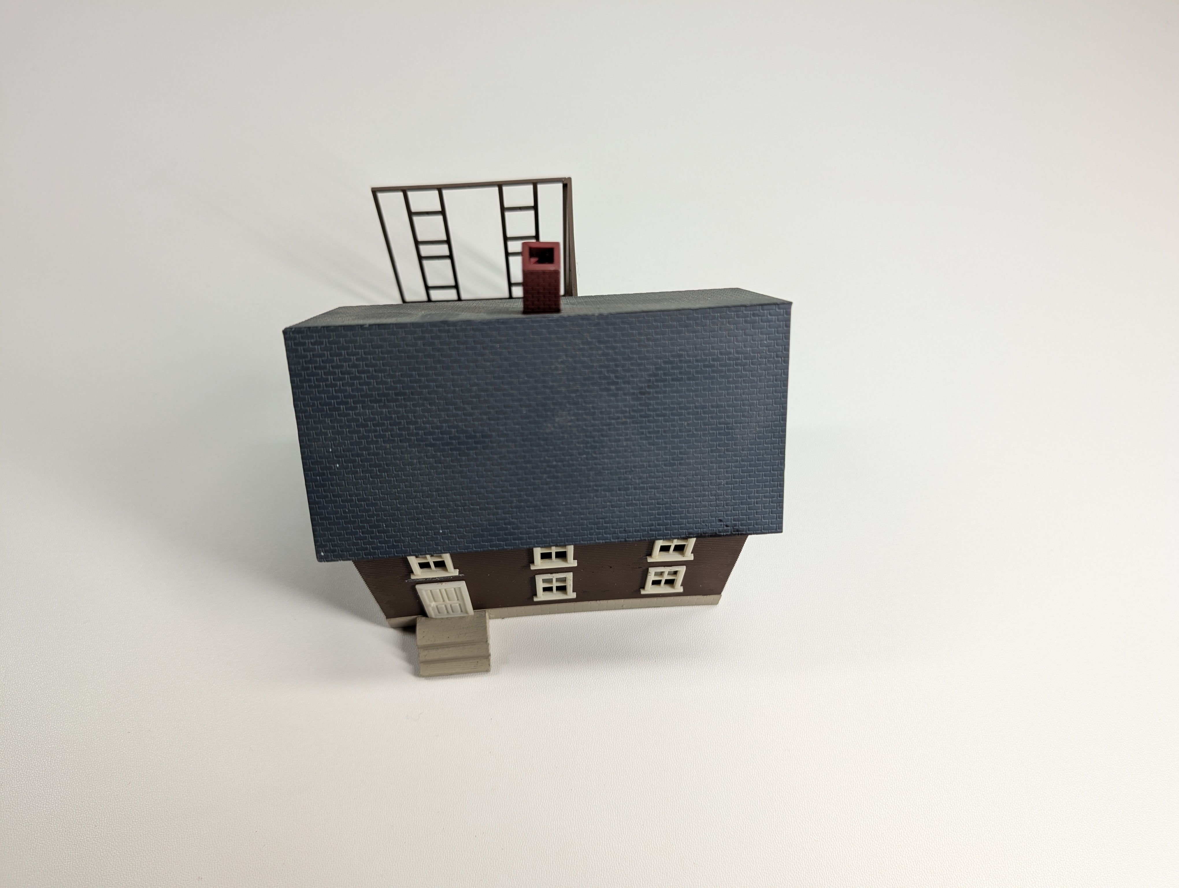 USED HO Scale Brown House with Under Construction Addition