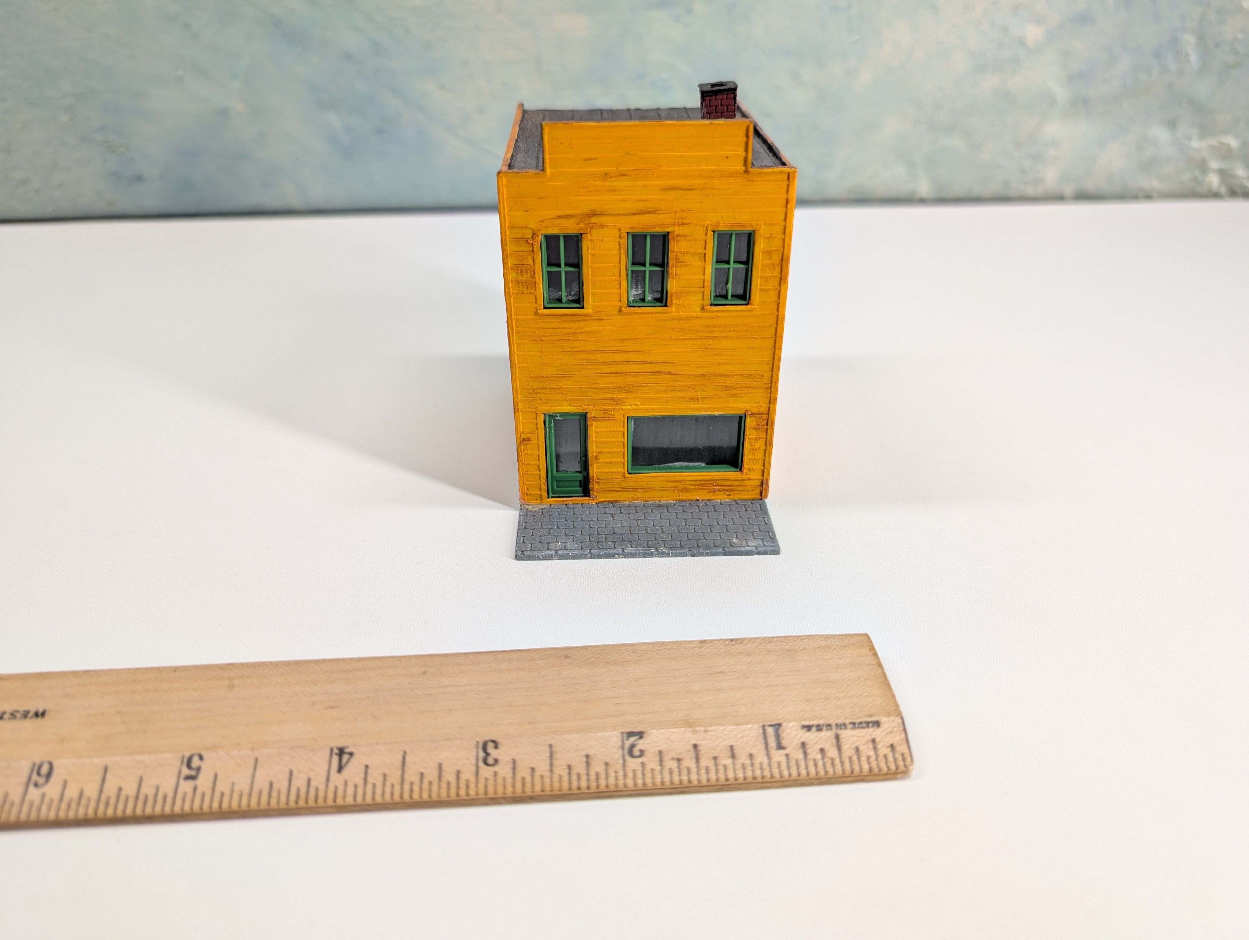 USED HO Scale Orange Old Time Storefront