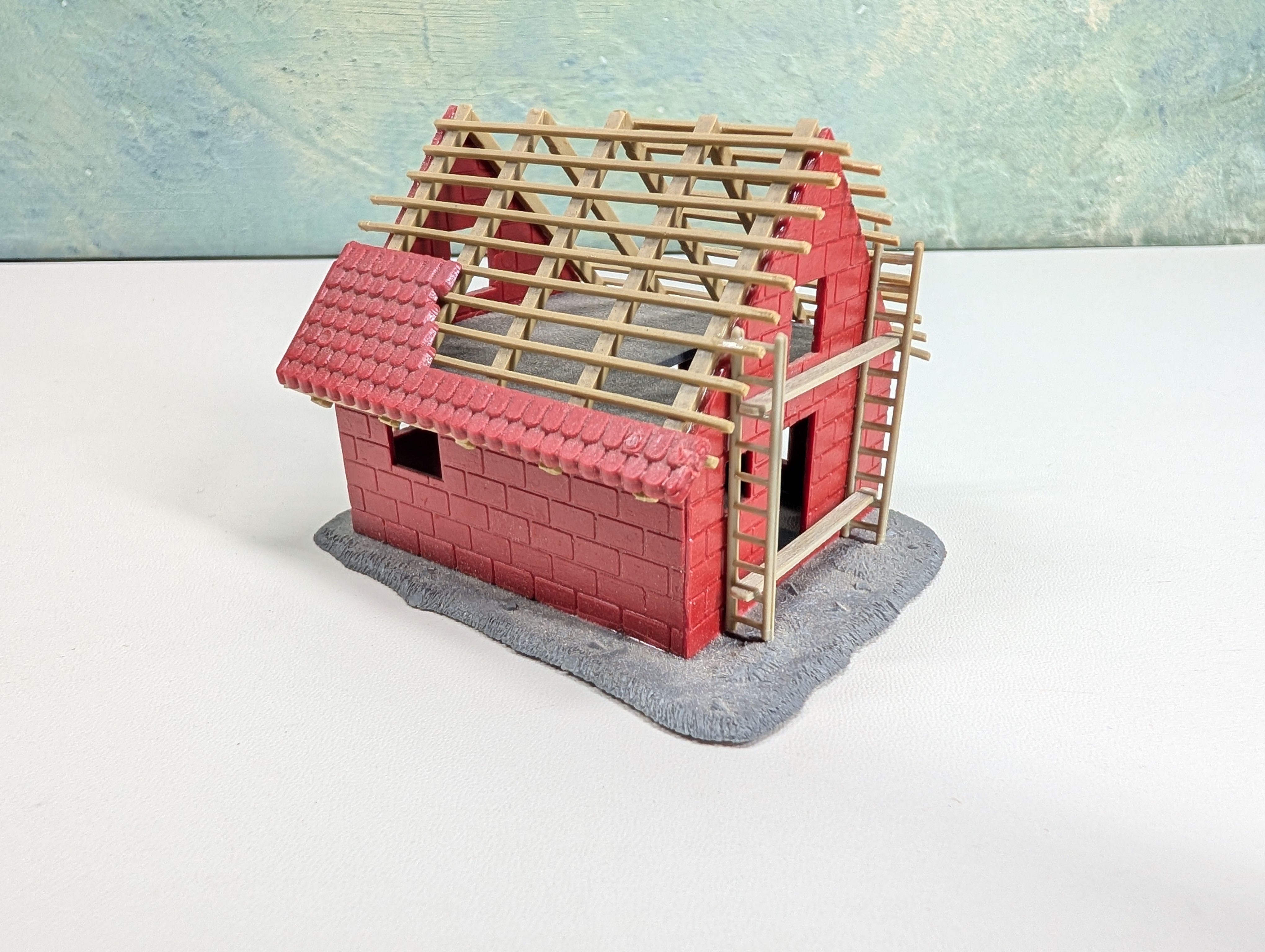 USED HO Scale House Under Construction
