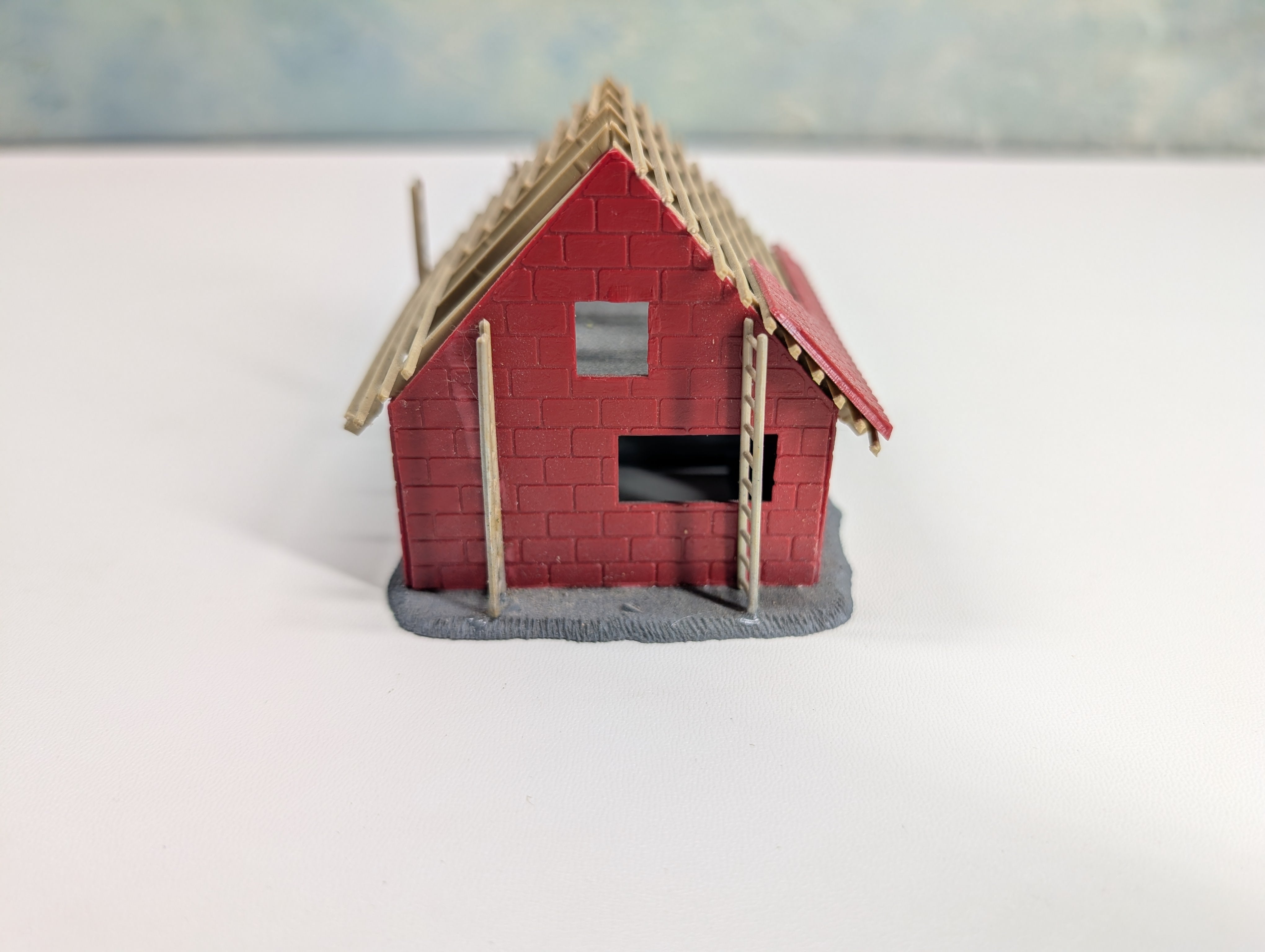 USED HO Scale House Under Construction