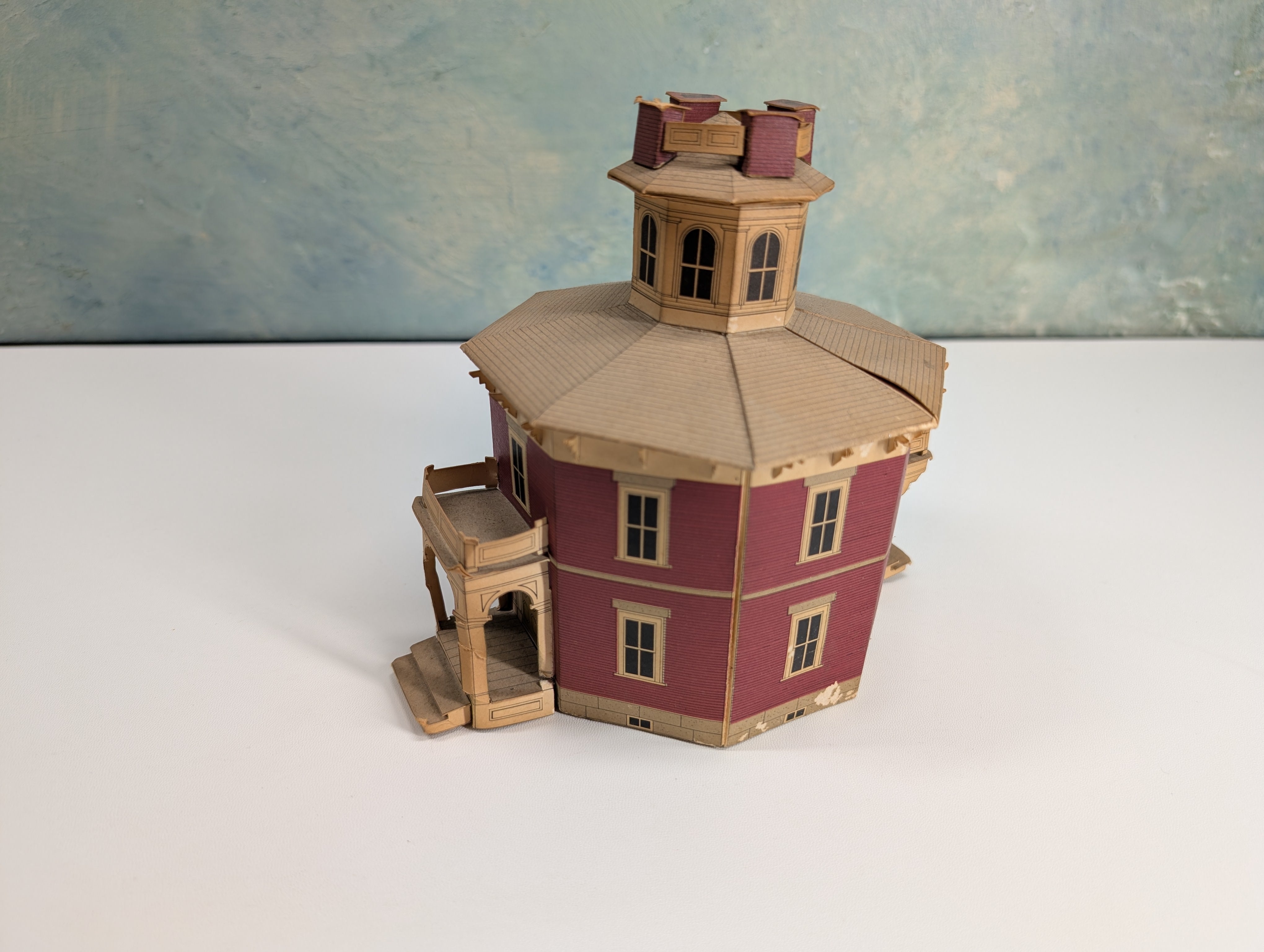USED HO Scale Octagon House from Victorian Houses by Edmund V. Gillon Jr. (built) Hard Paperstock Mansion