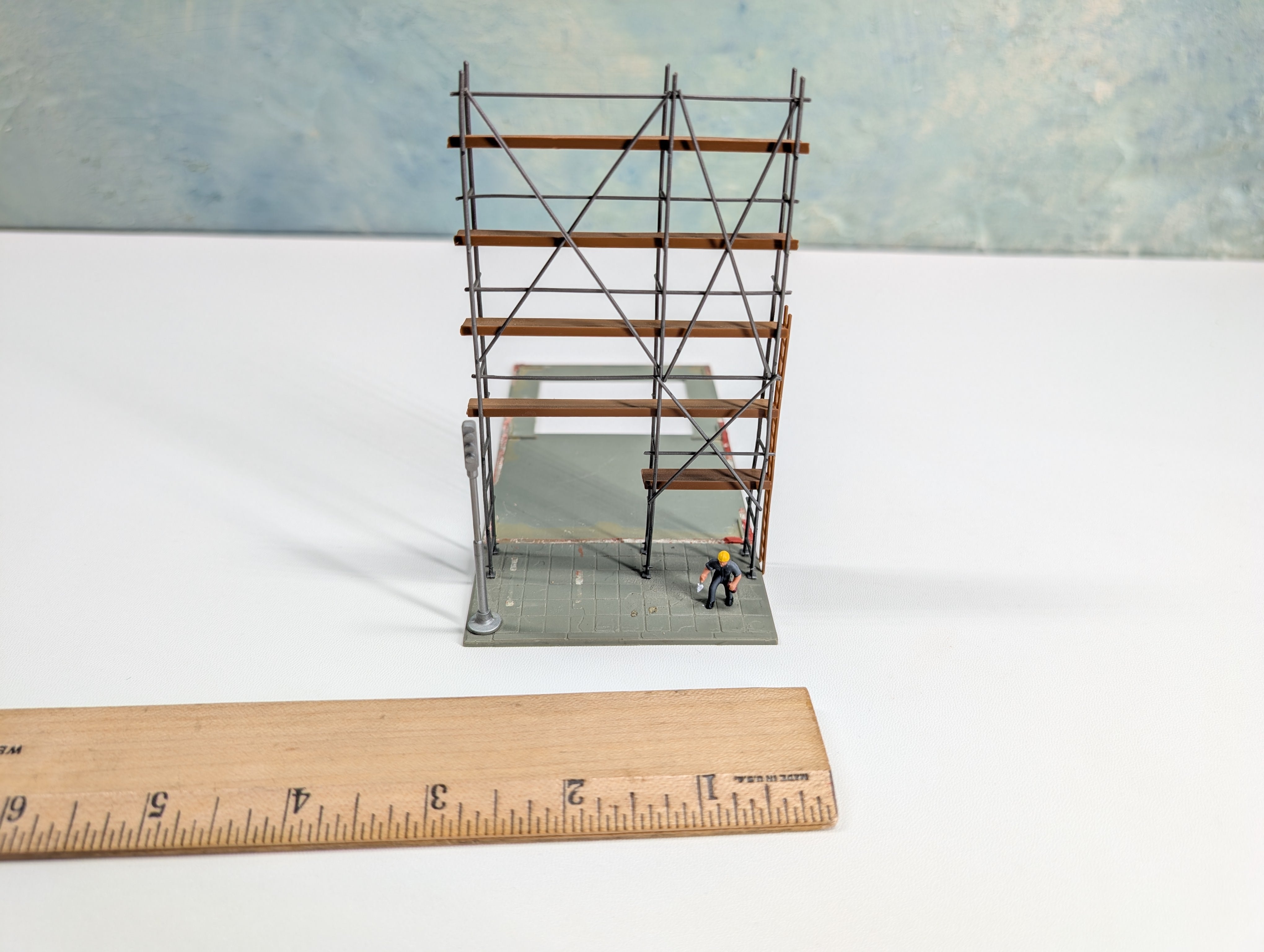 USED HO Scale Built Up Scaffolding on Platform