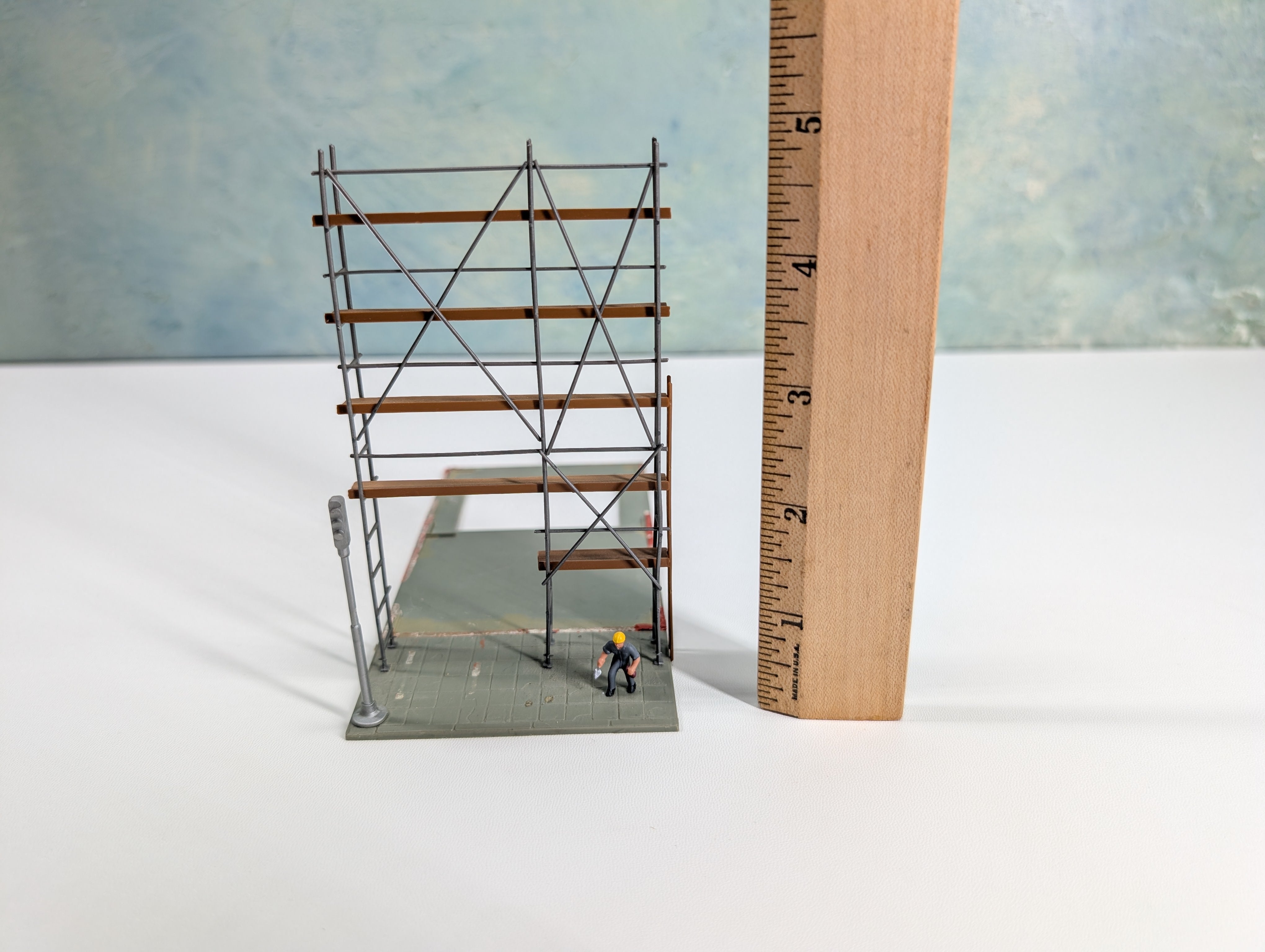 USED HO Scale Built Up Scaffolding on Platform