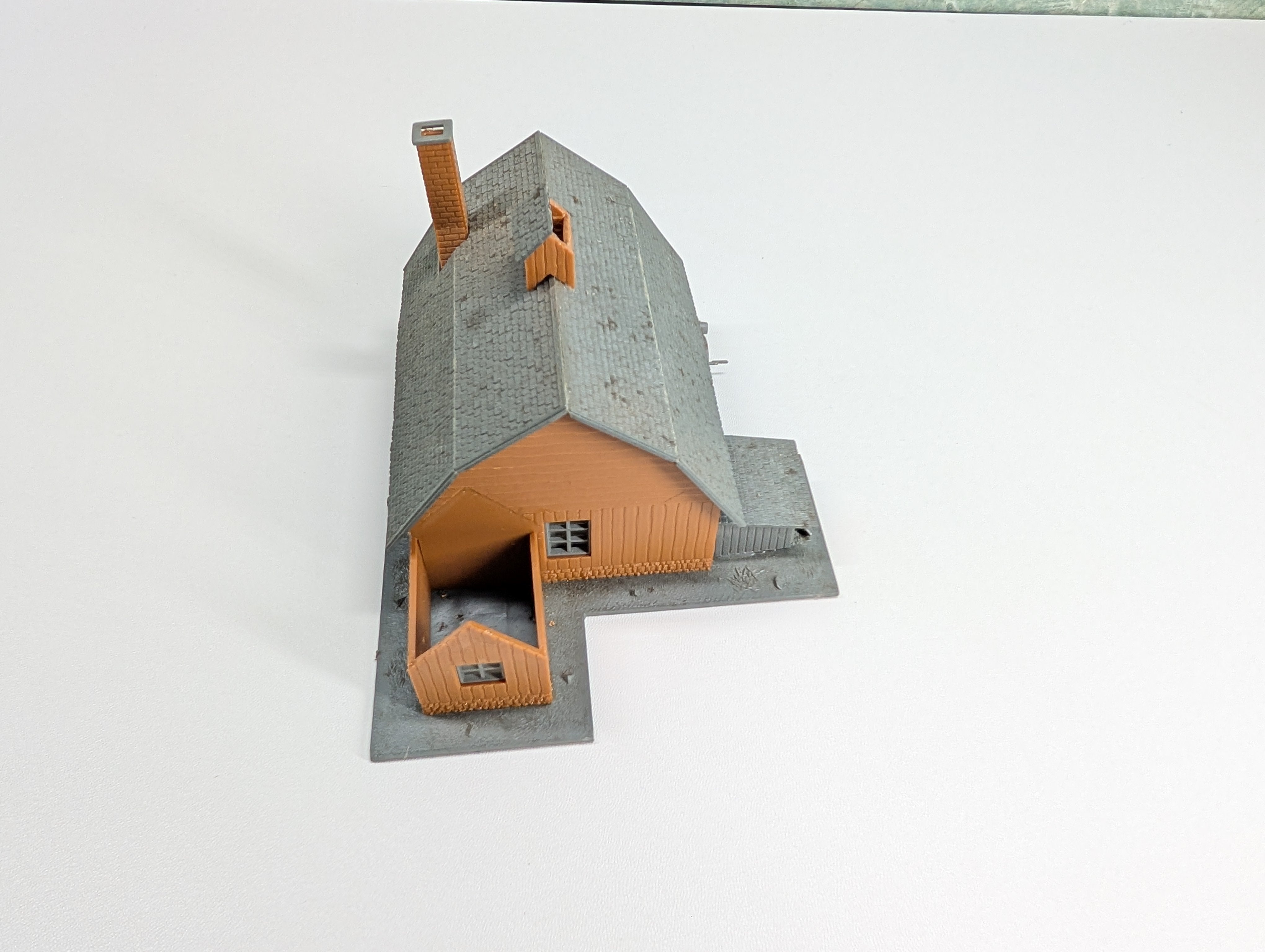 USED Tyco HO Scale Old Time Blacksmith Shop