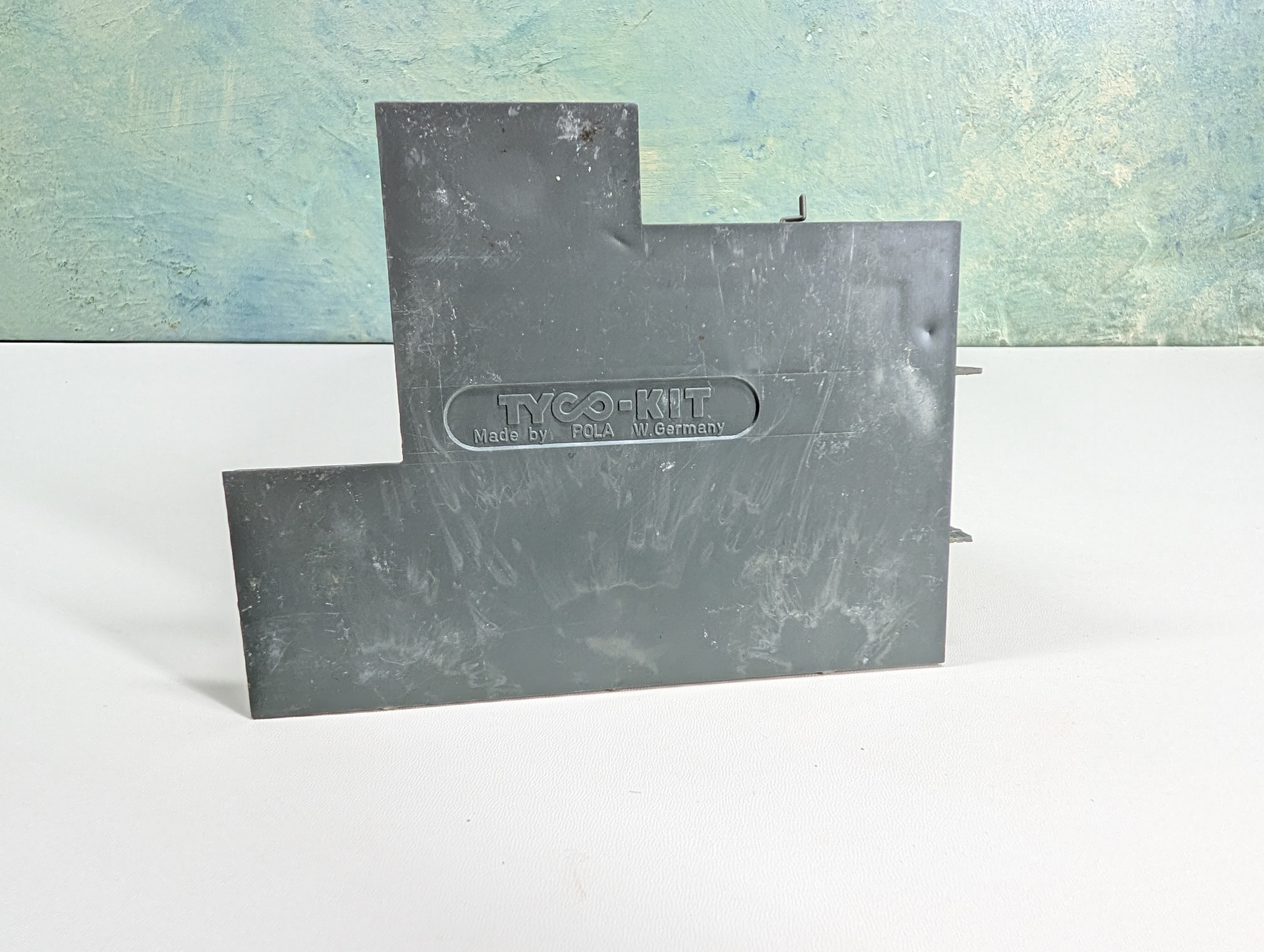 USED Tyco HO Scale Old Time Blacksmith Shop