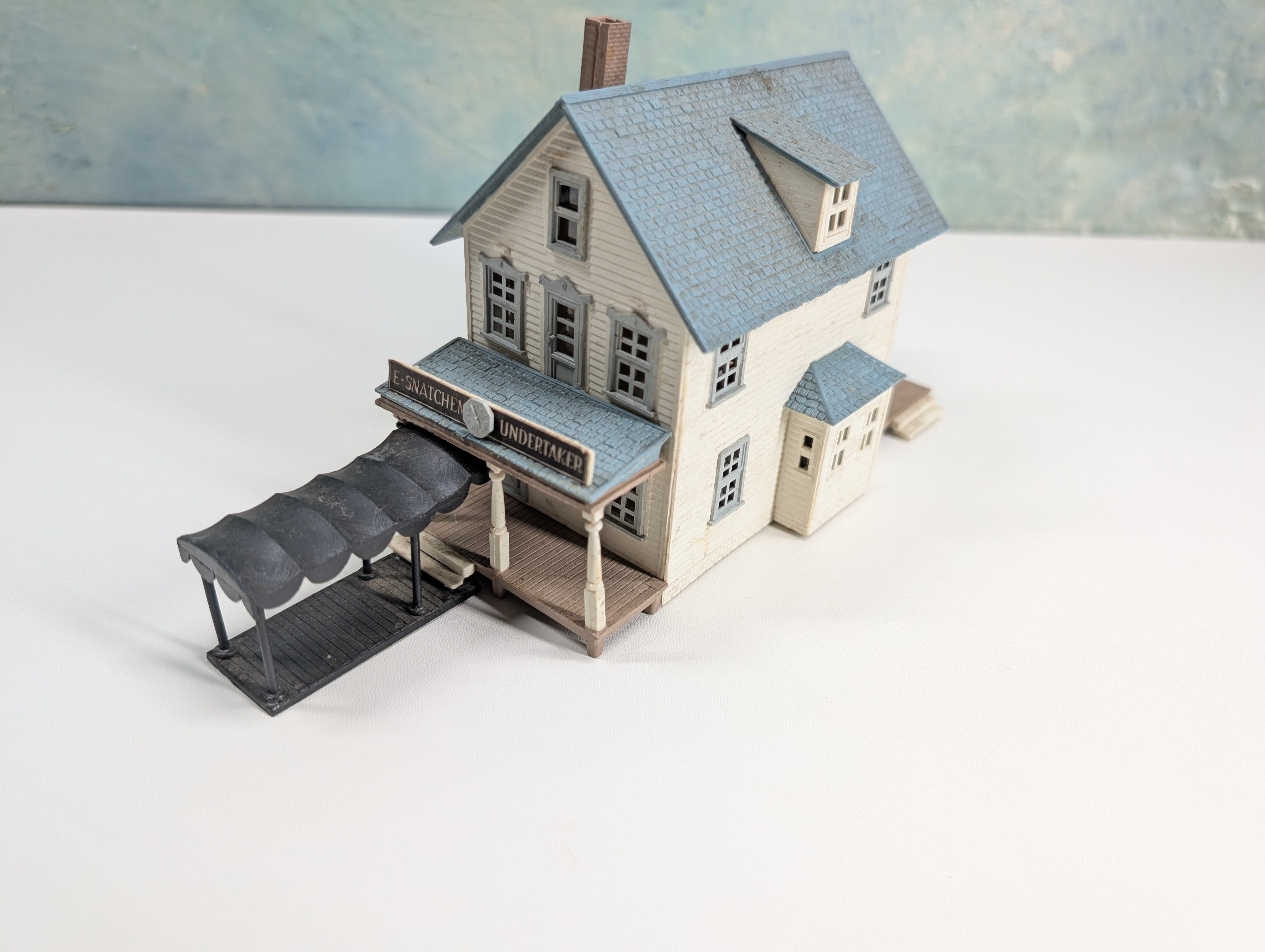 USED HO Scale E. Snatchem Undertaker