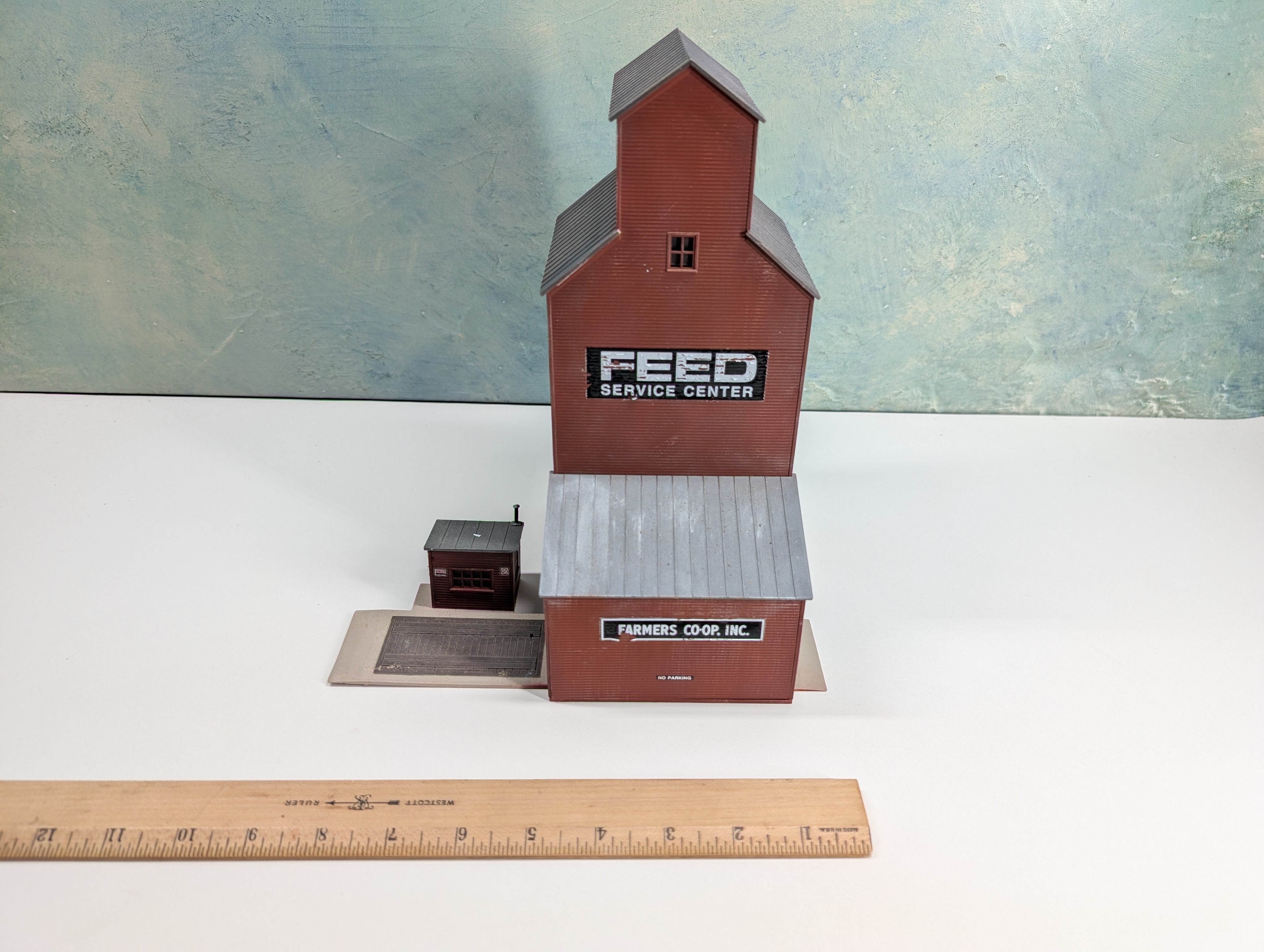 USED HO Scale Farmers CO-OP Feed Mill