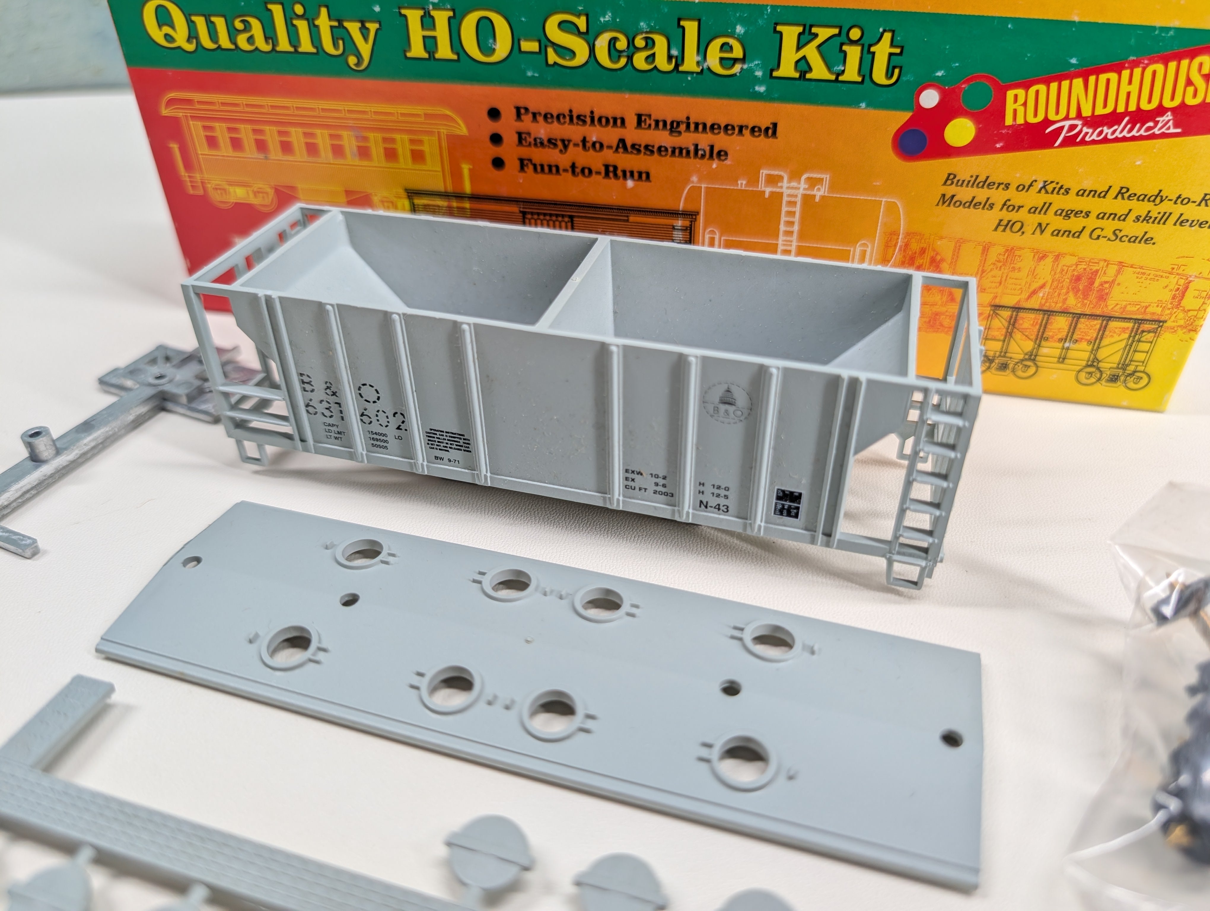 USED Roundhouse HO Scale Covered Hopper Baltimore and Ohio B&O #631602 Stencilized KIT