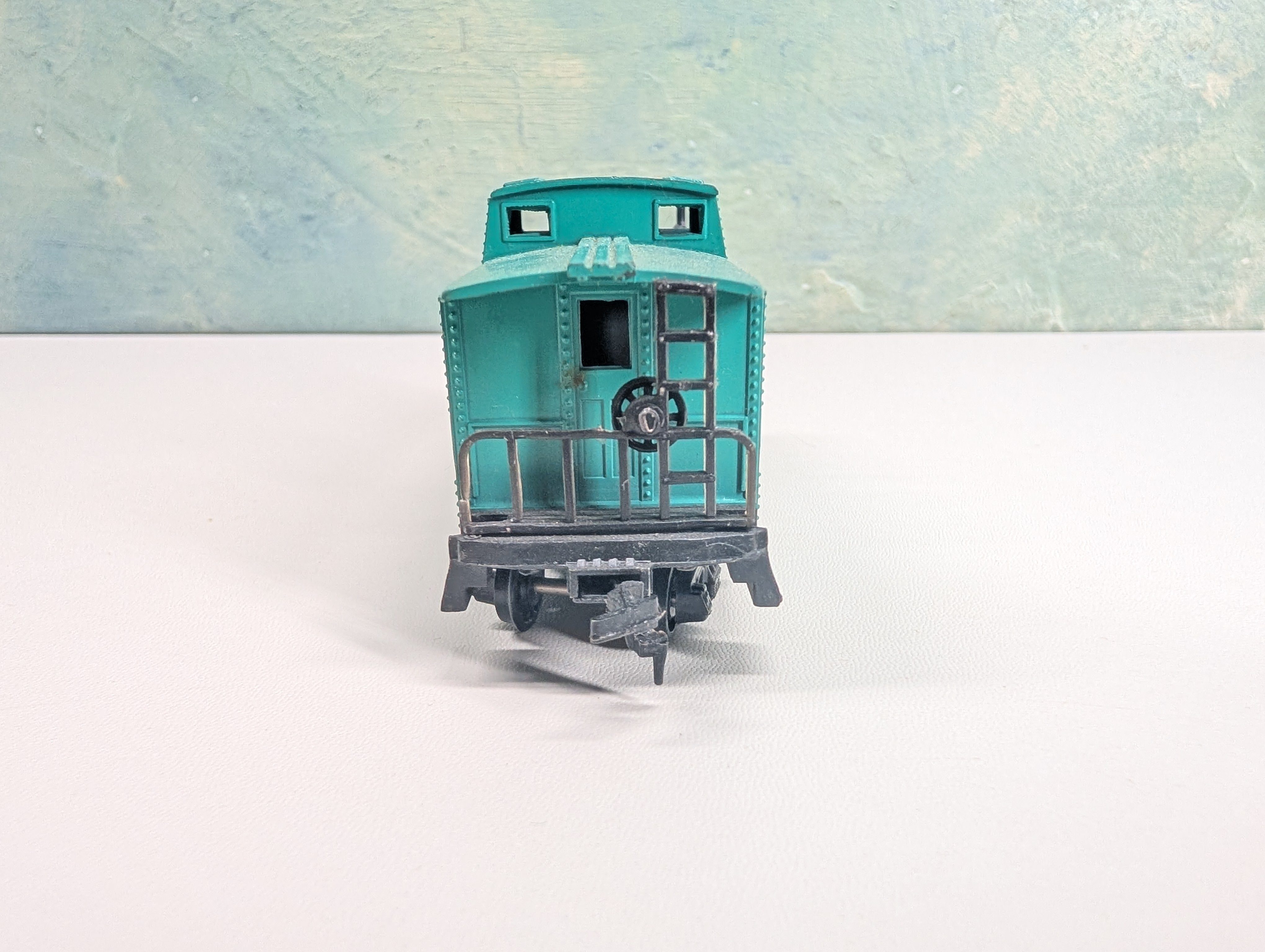 USED HO Scale Caboose Penn Central #983749