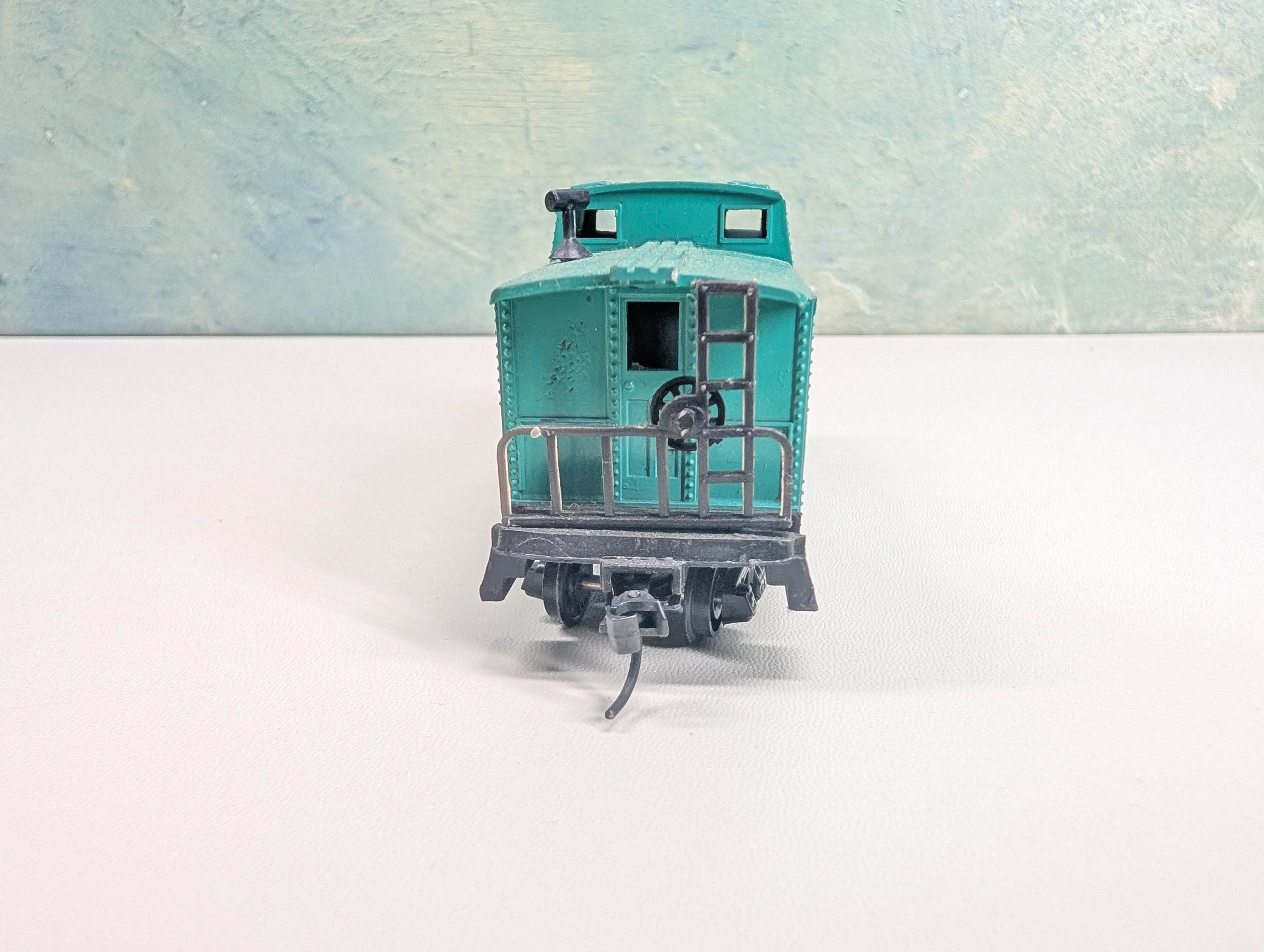 USED HO Scale Caboose Penn Central #983749